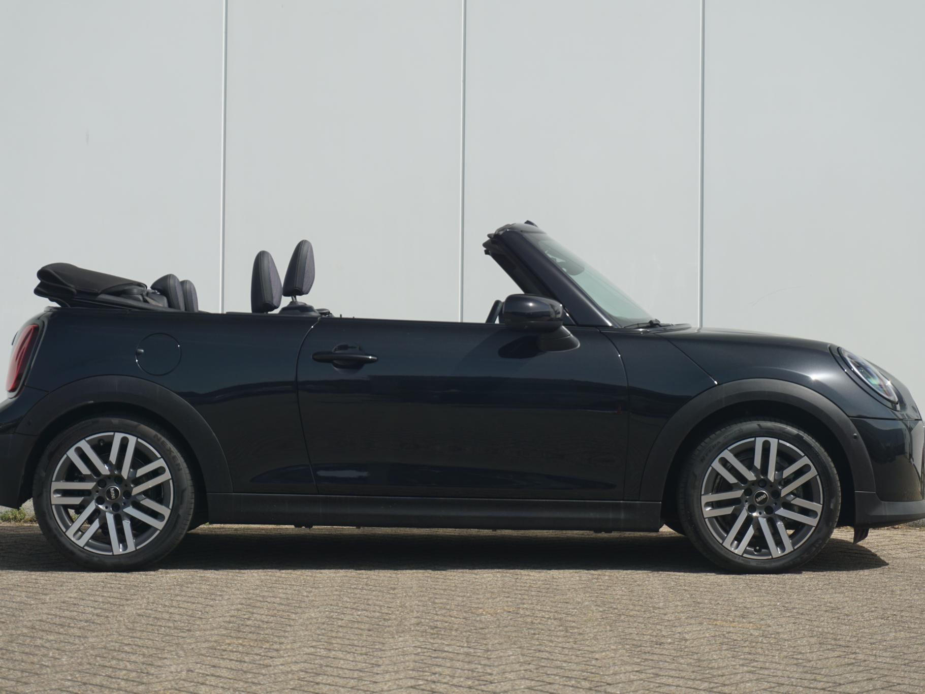 MINI Cabrio