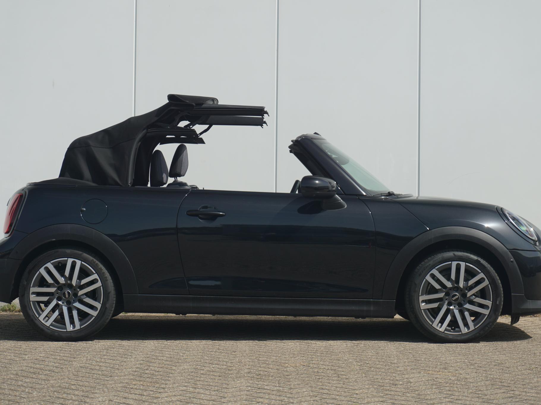 MINI Cabrio