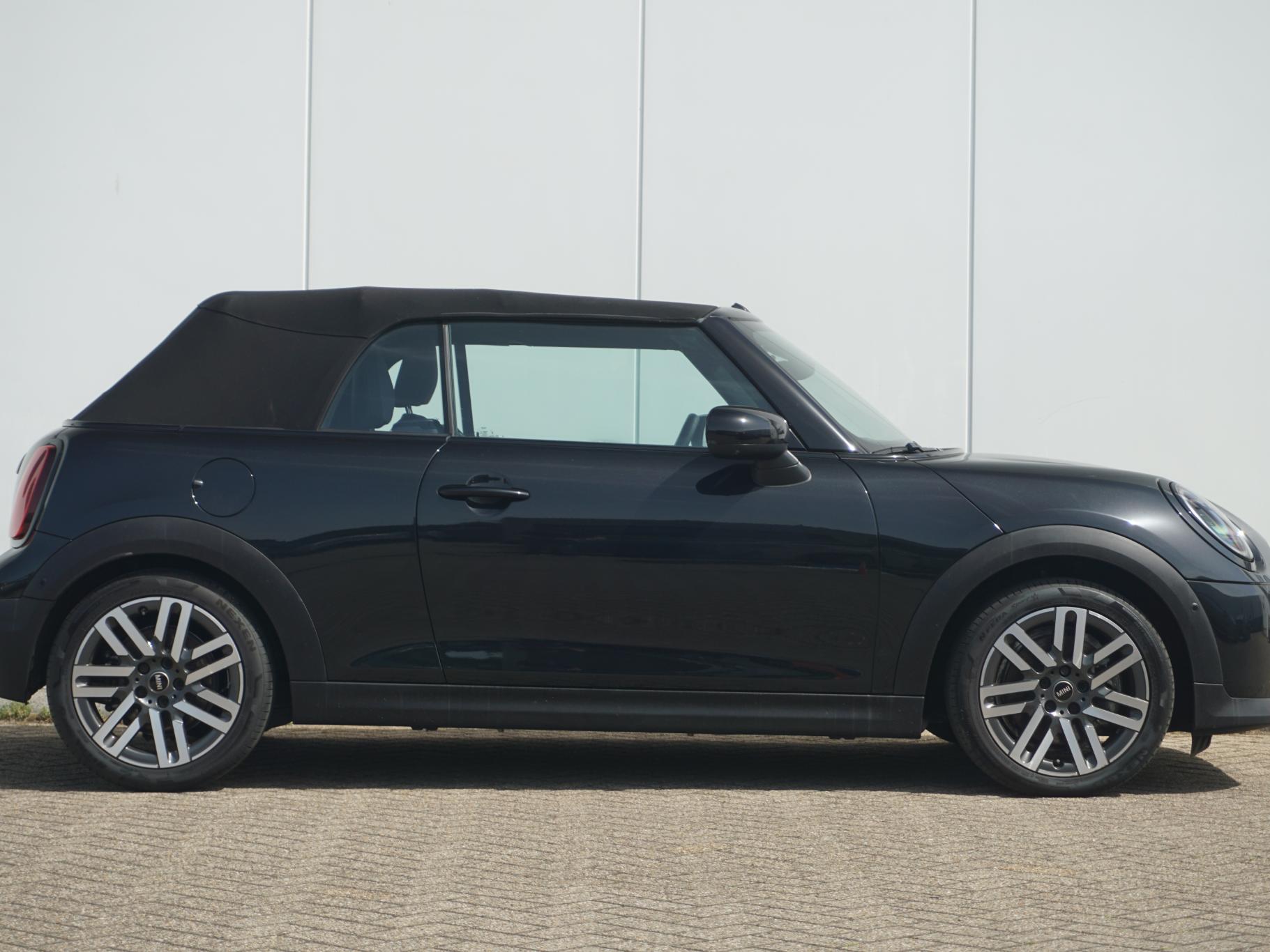 MINI Cabrio