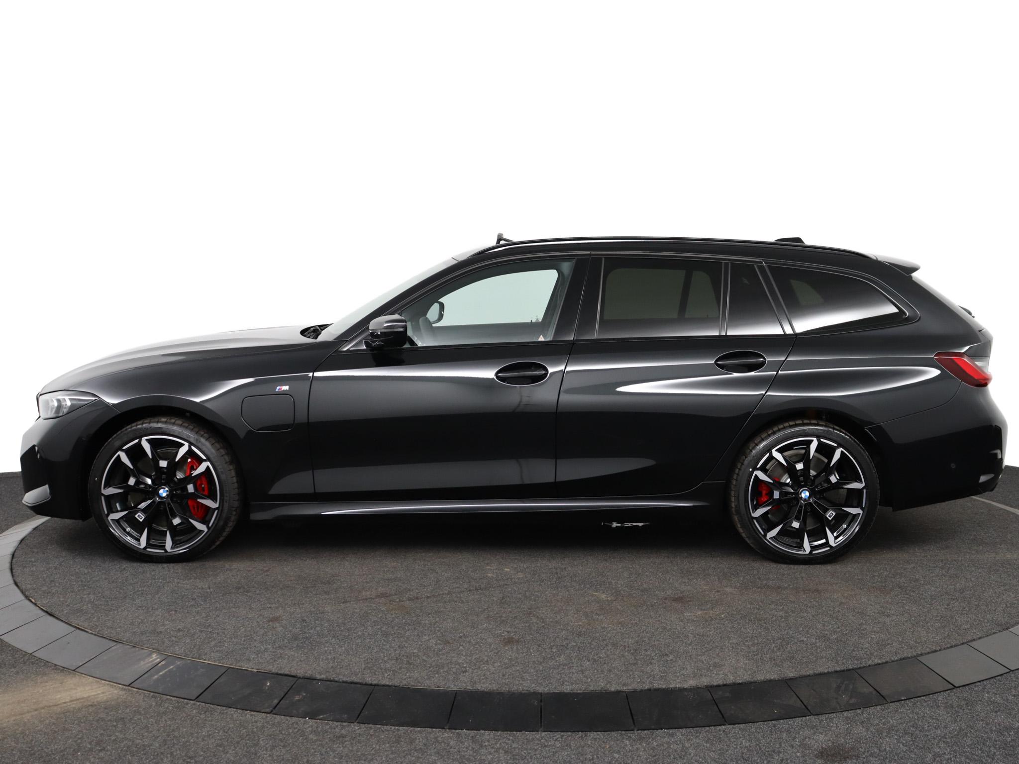 BMW 3 Serie Touring 330e xDrive - Afbeelding 3