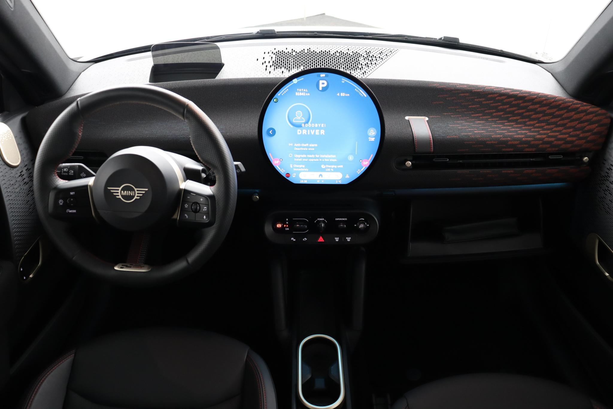 MINI Cooper E John Cooper Works XL 40.7 kWh - Afbeelding 4