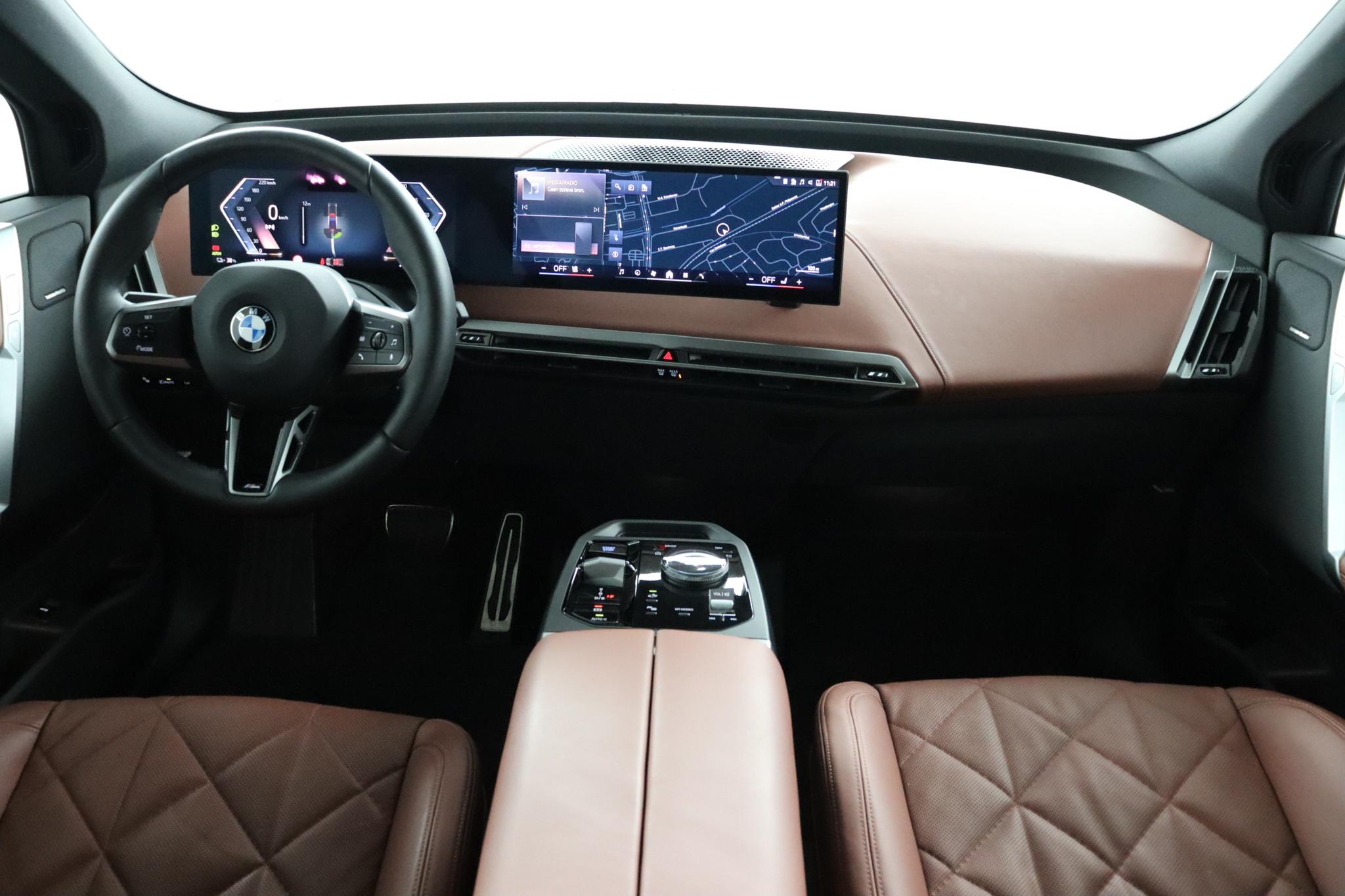 BMW iX xDrive45 101 kWh - Afbeelding 4