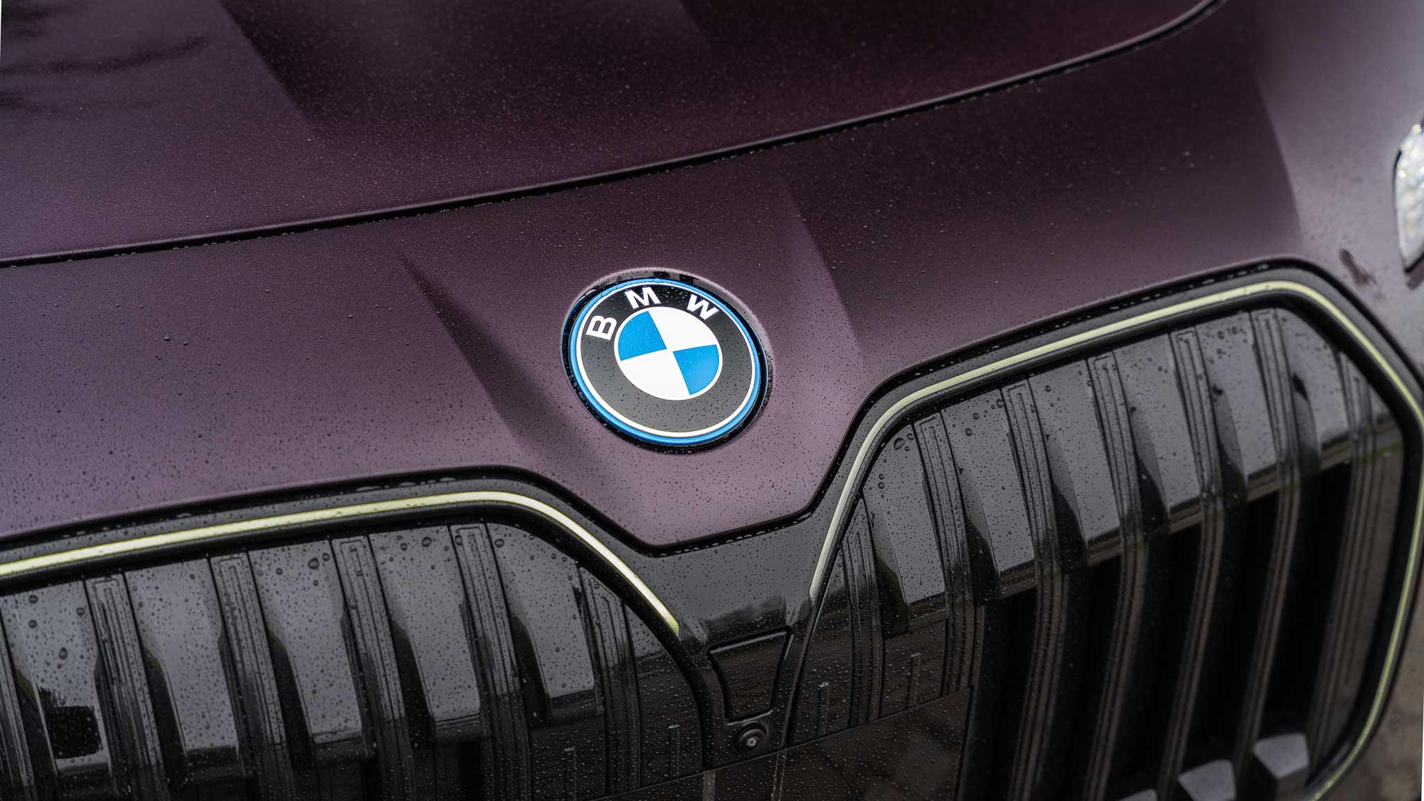 BMW i7