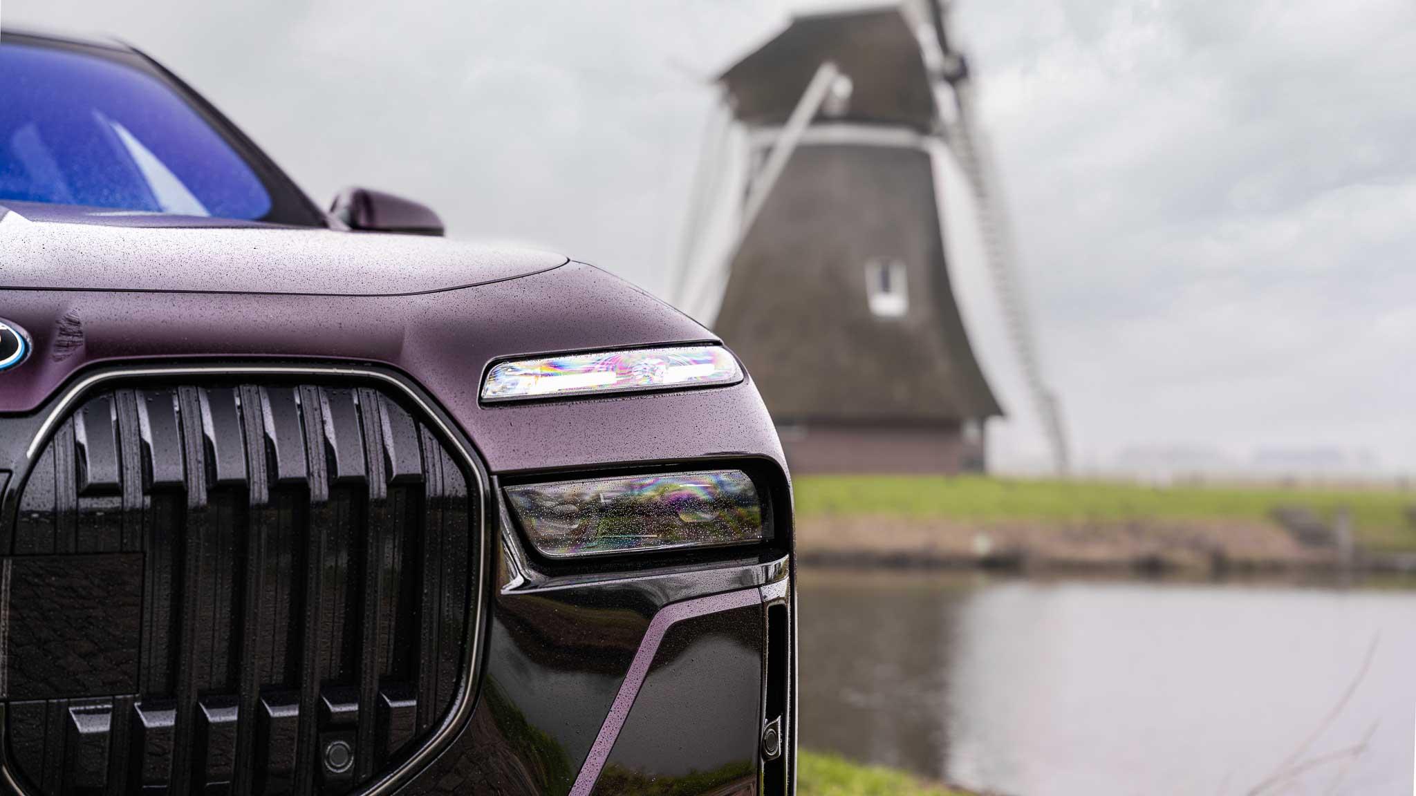 BMW i7