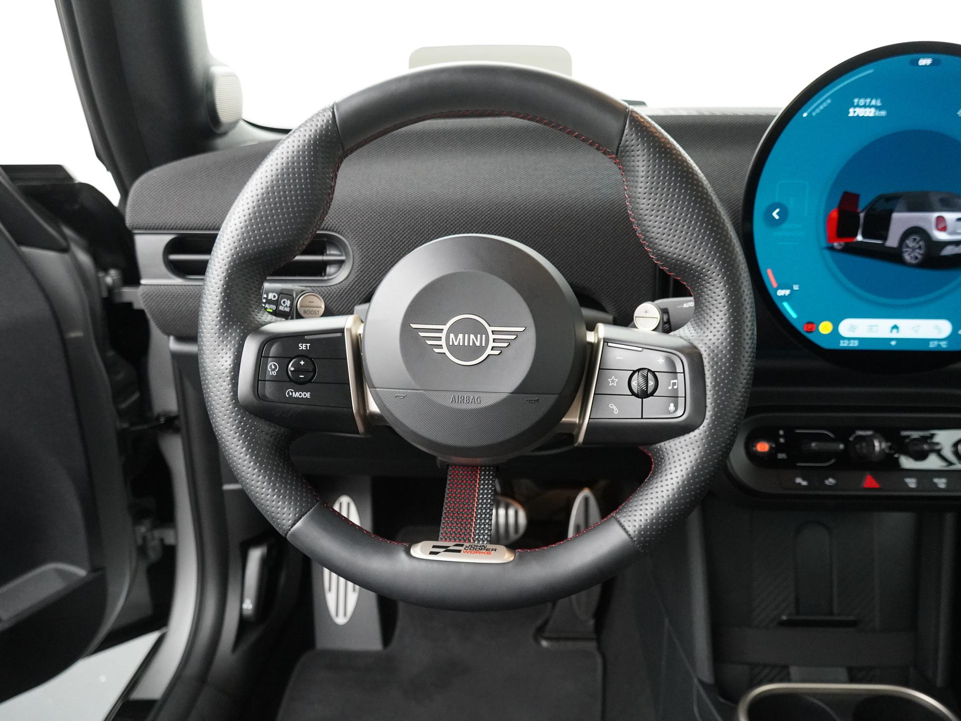 MINI Cabrio JCW - Afbeelding 2