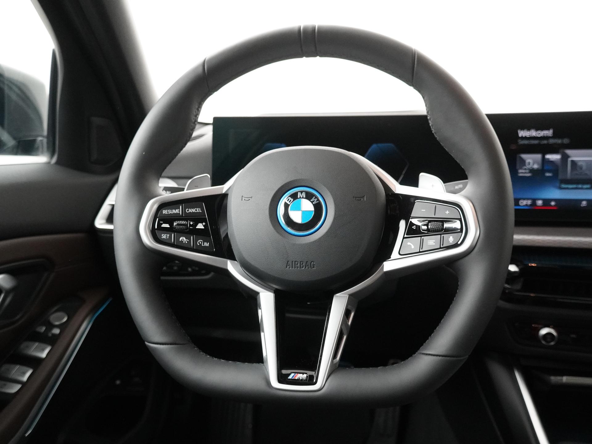 BMW 3 Serie 330e - Afbeelding 2