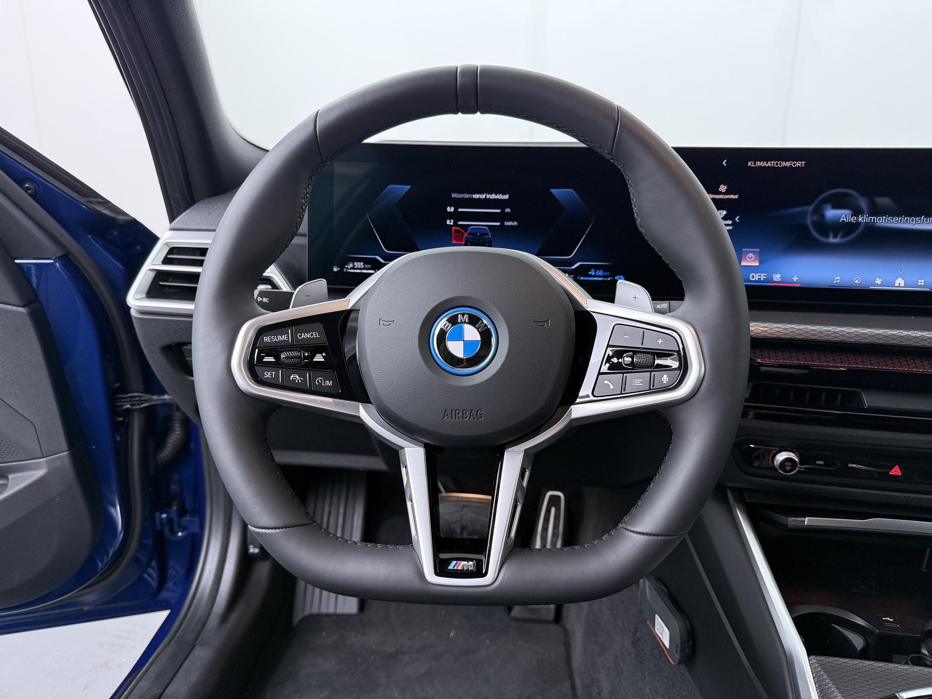 BMW 3 Serie Touring 330e - Afbeelding 2