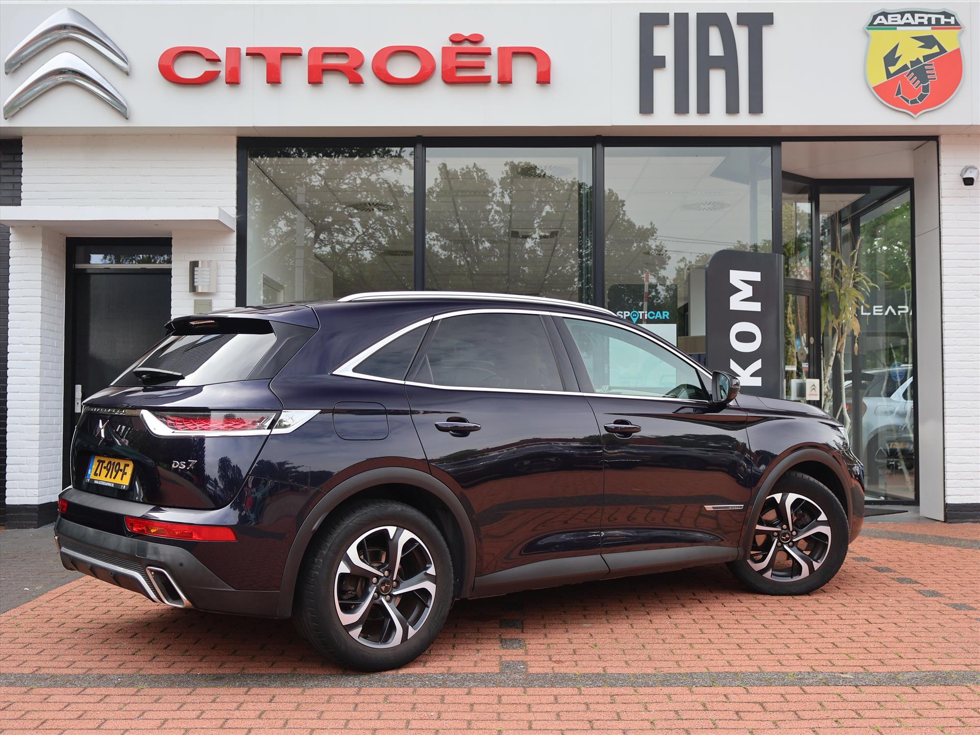 DS DS 7 Crossback Puretech 180PK EAT8 Automaat So Chic Rivoli, Rijklaarprijs | Panoramadak | Leder | Trekhaak | Navigatie | DAB+ - Afbeelding 4