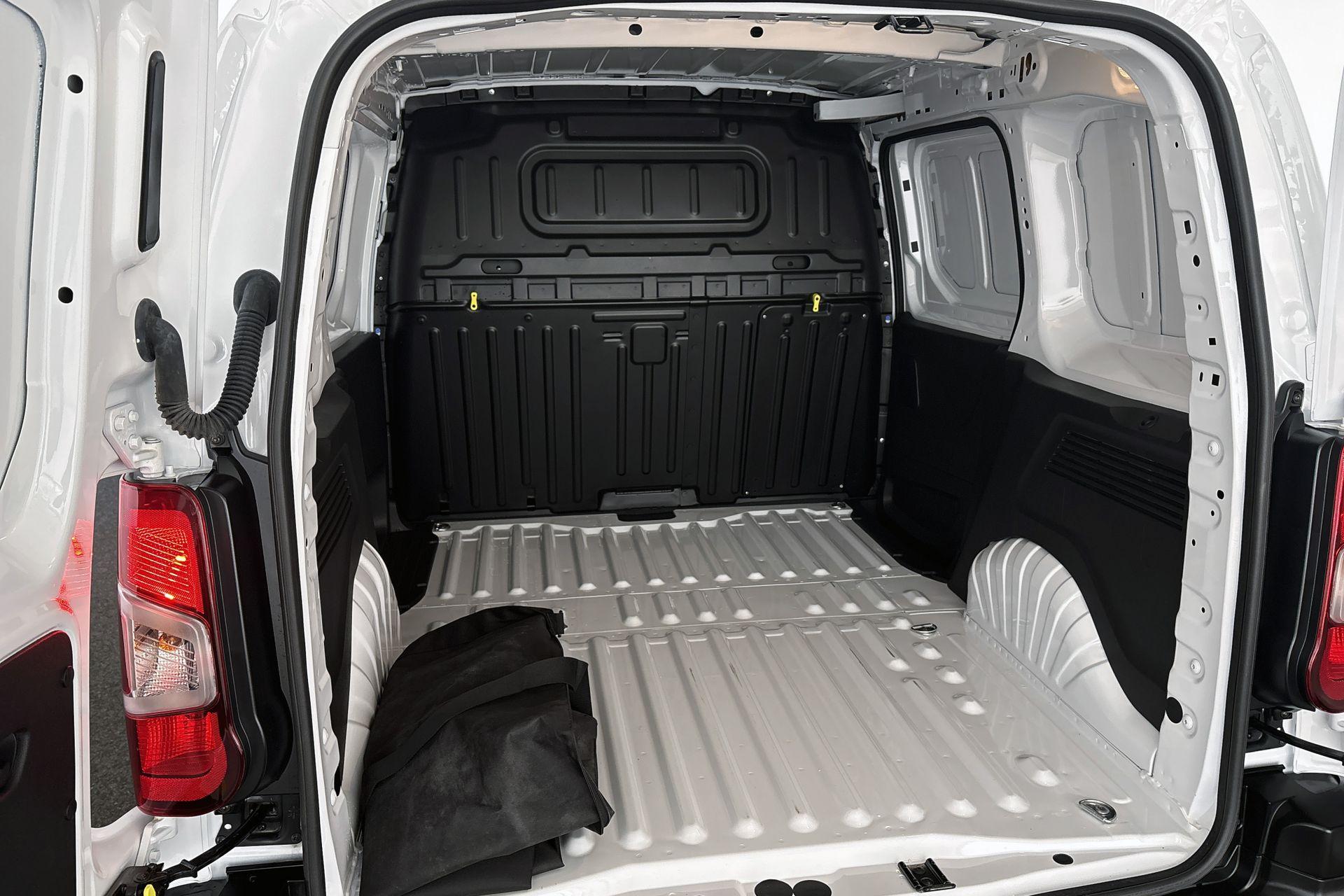 Peugeot e Partner (8)