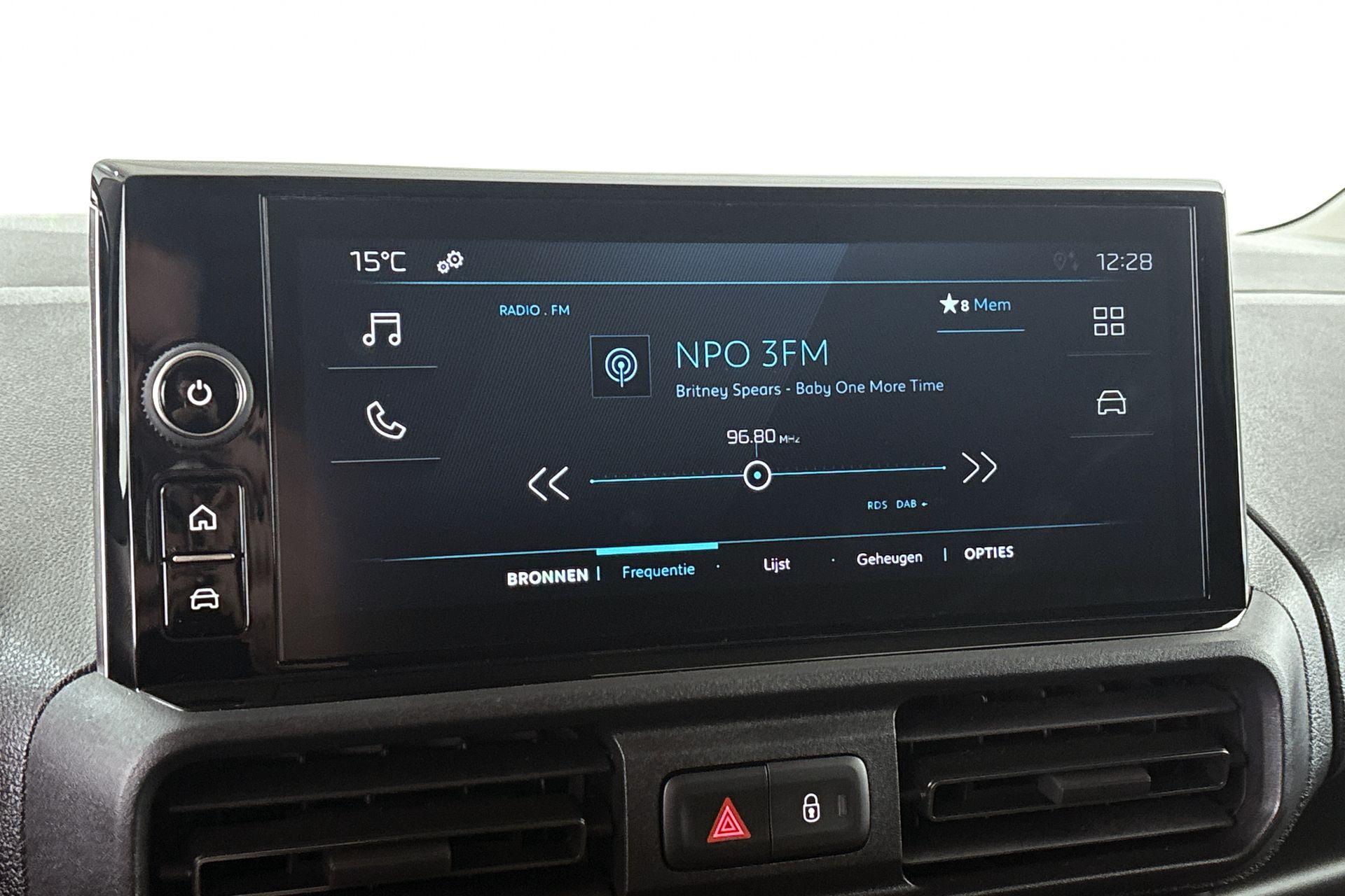 Peugeot e Partner (11)