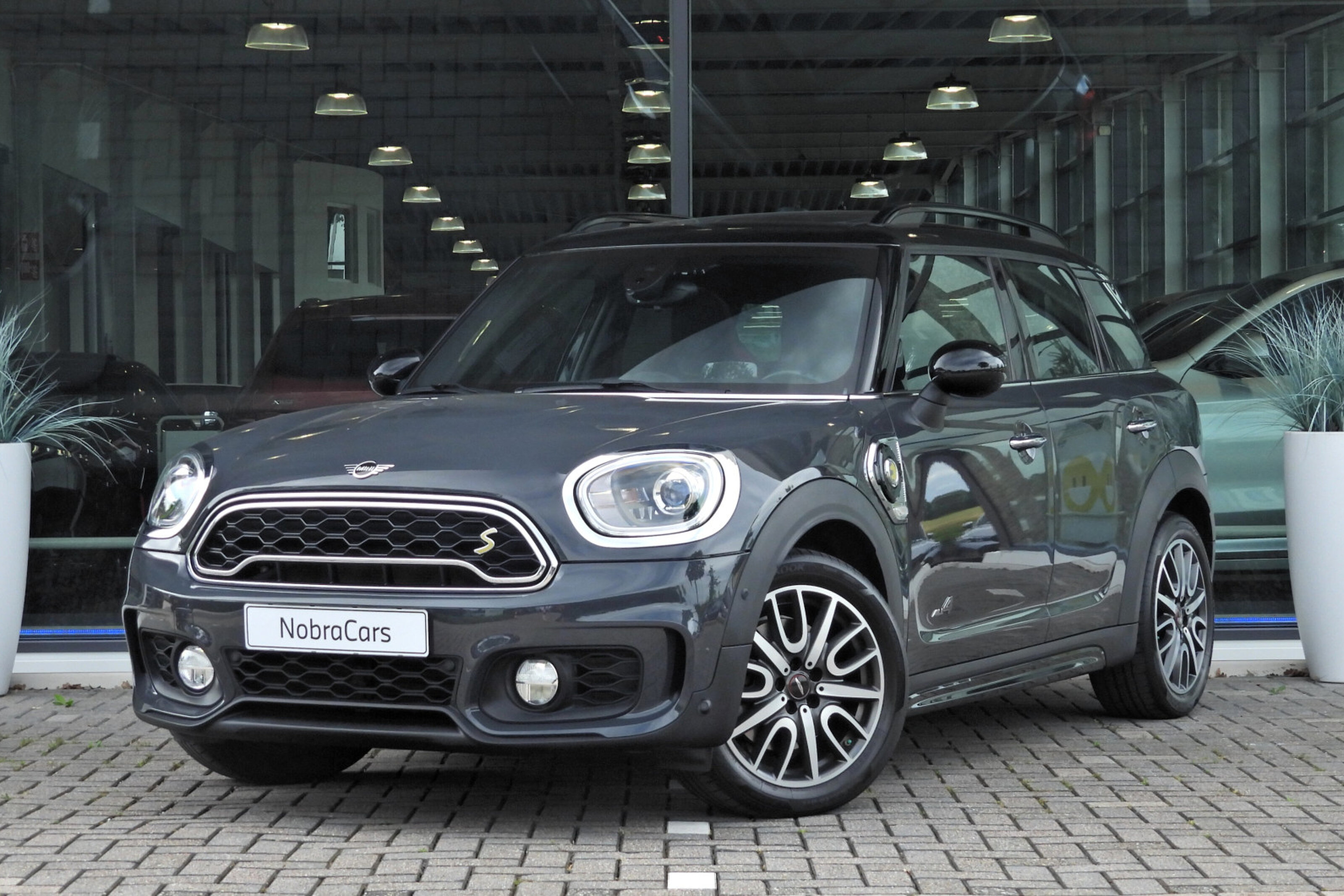 MINI Countryman Cooper SE ALL4 JCW Automaat