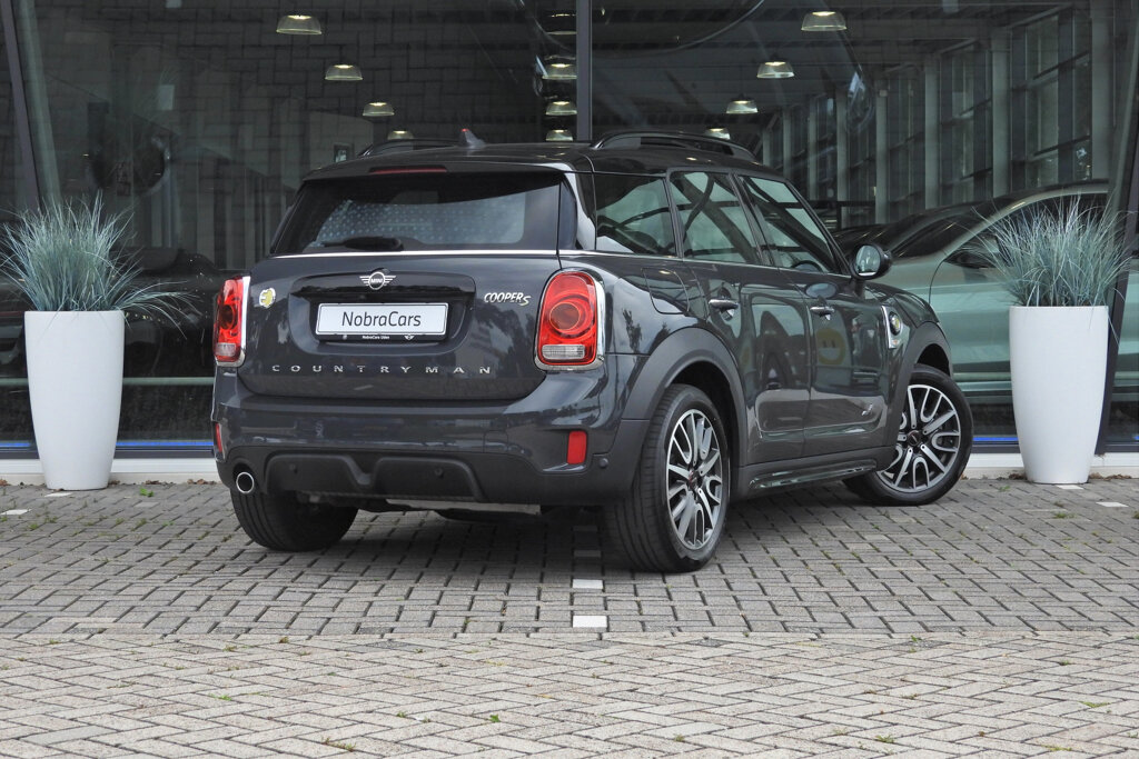 MINI Countryman 4