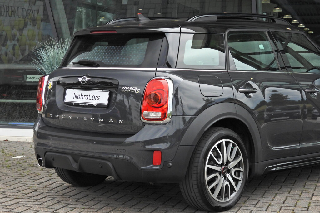 MINI Countryman 32