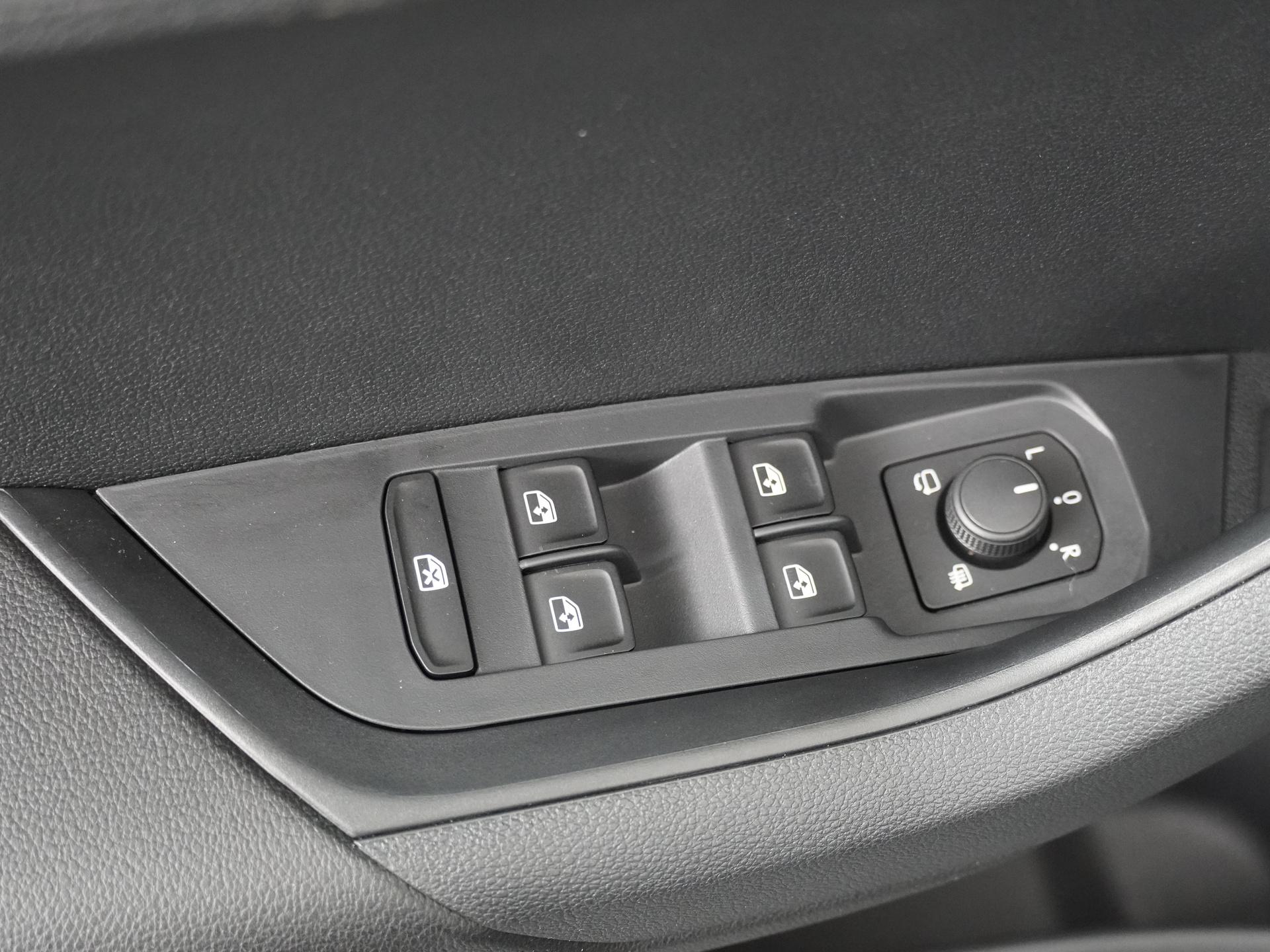 Skoda Karoq 1.0 TSI Business Edition - Afbeelding 4