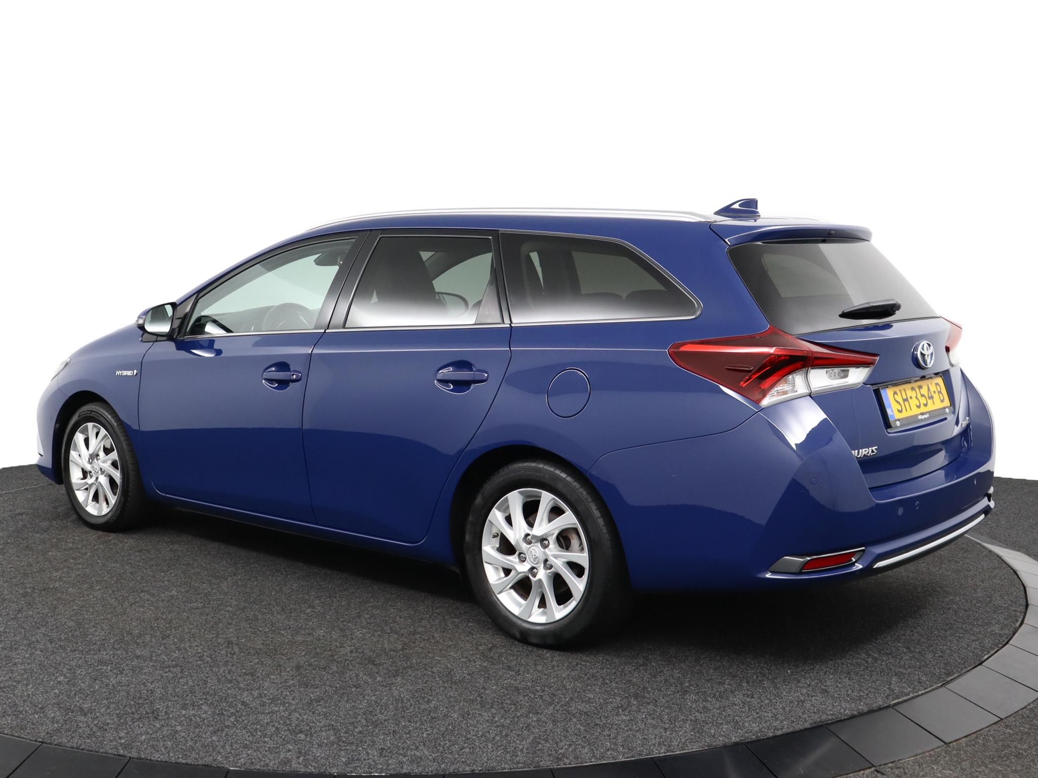 Toyota Auris Touring Sports 1.8 Hybrid Executive - Afbeelding 3