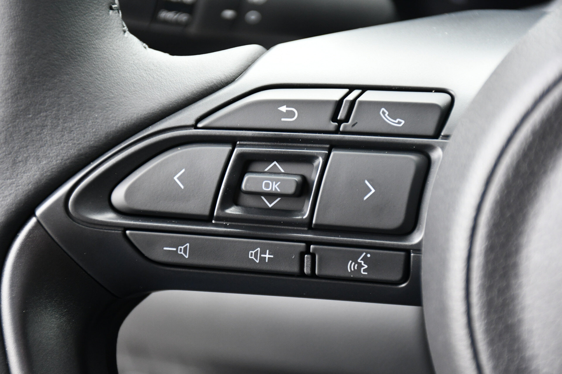 Toyota Yaris Cross 1.5 Hybrid 115 Dynamic Automaat 116pk - Afbeelding 2