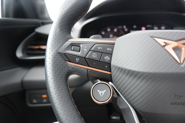 cruise control adaptief met Stop&Go en stuurhulp cruise control adaptief met Stop&Go en stuurhulp