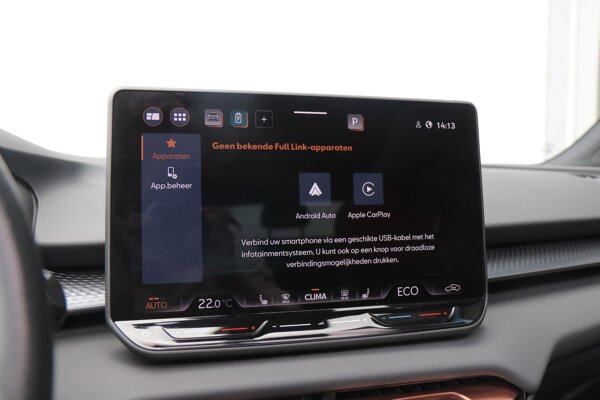 Apple Carplay/Android Auto Apple Carplay/Android Auto