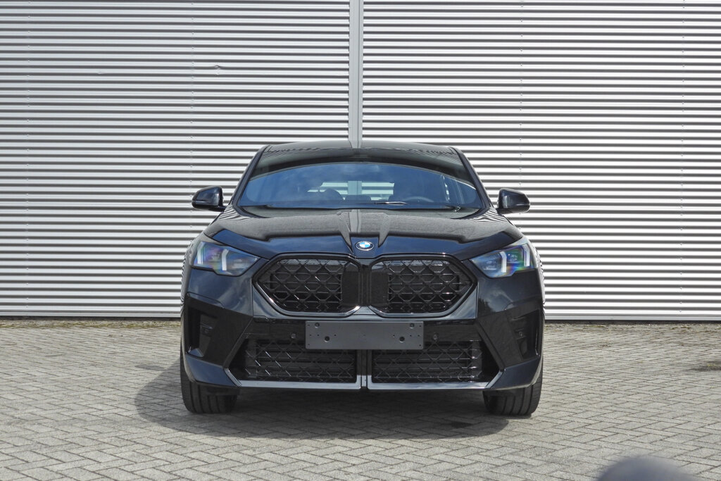 BMW X2 4