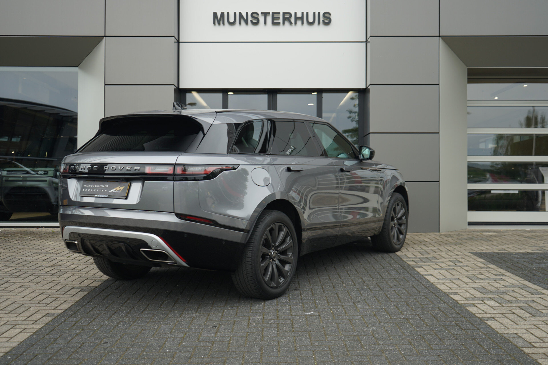 Land Rover Range Rover Velar 2.0 P300 Turbo AWD R-Dynamic SE - Afbeelding 2