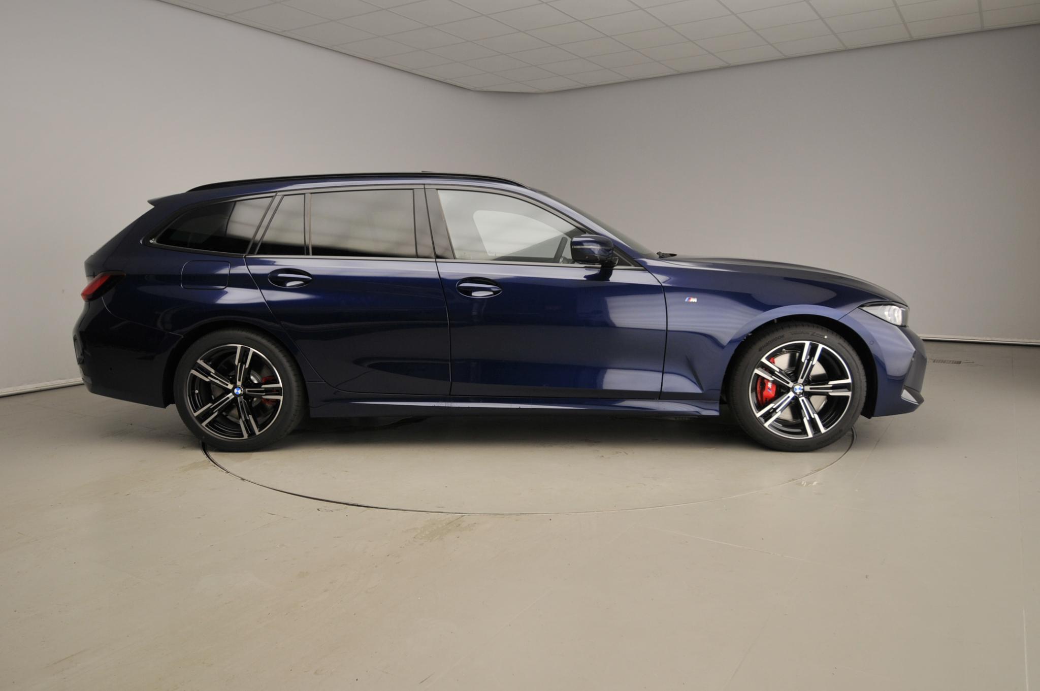 BMW 3  Serie 330d xDrive - Afbeelding 2