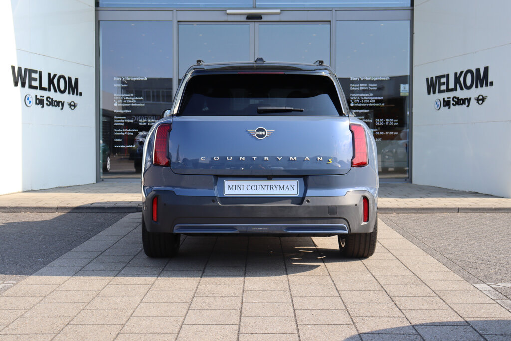 MINI Countryman 8