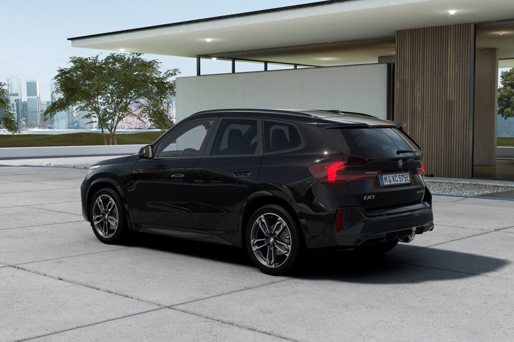 BMW iX1 2