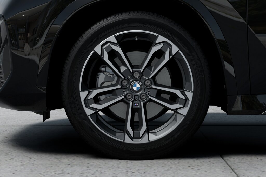 BMW iX1 6