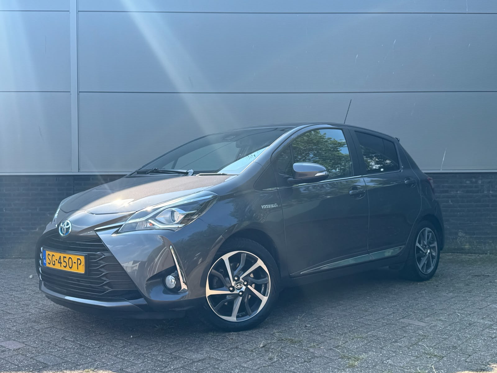 Toyota Yaris 1.5 Hybrid Premium