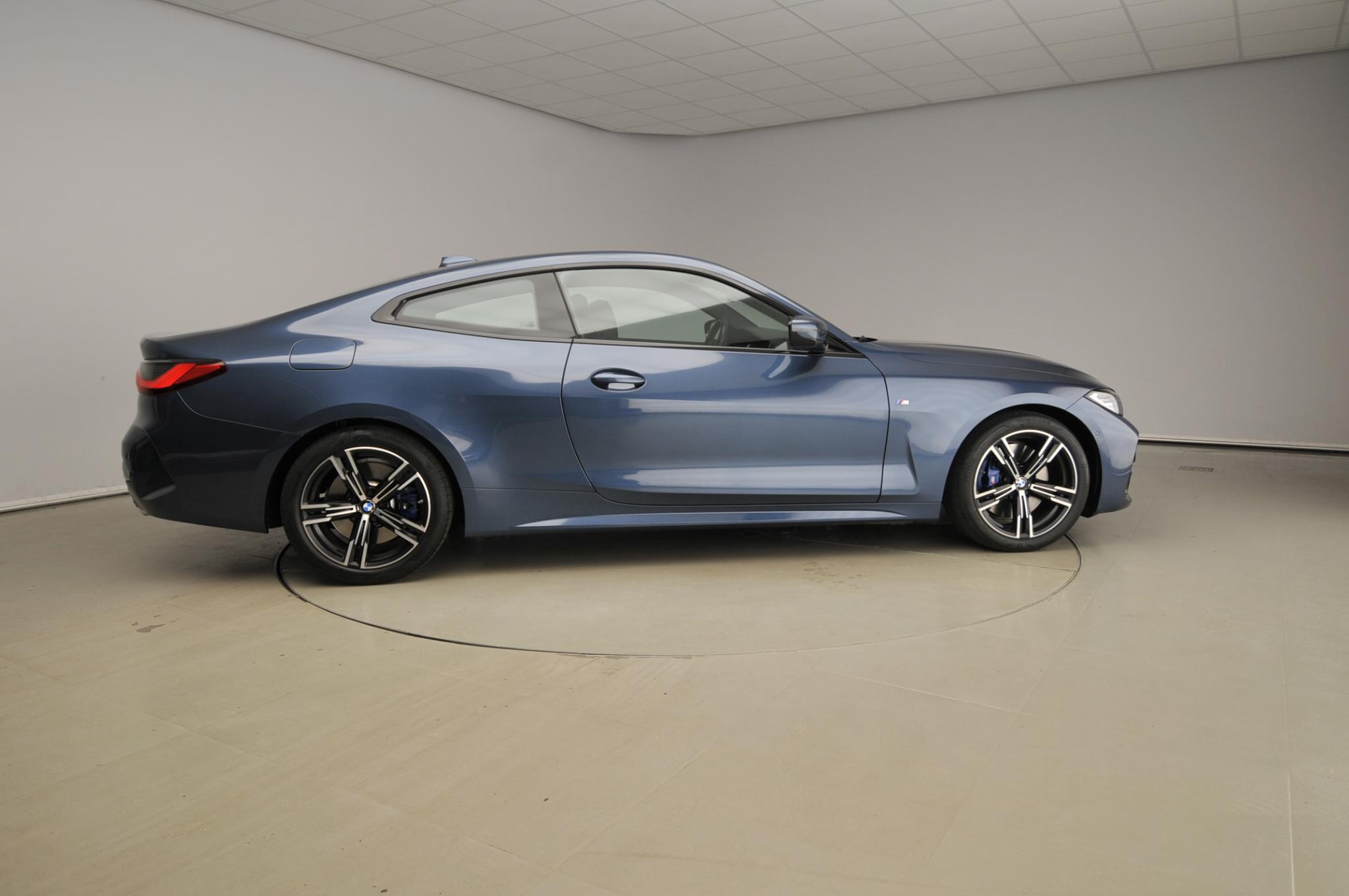 BMW 4 Serie Coupe 430i - Afbeelding 4