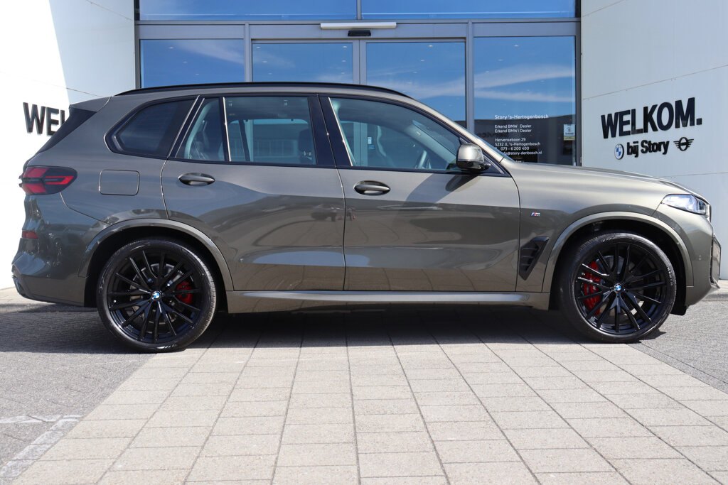 BMW X5 8