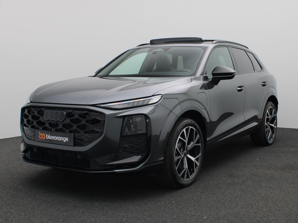 Audi Q3 1.5 200kW e-hybrid S edition 272PK S-Tronic Panoramadak, Trekhaa