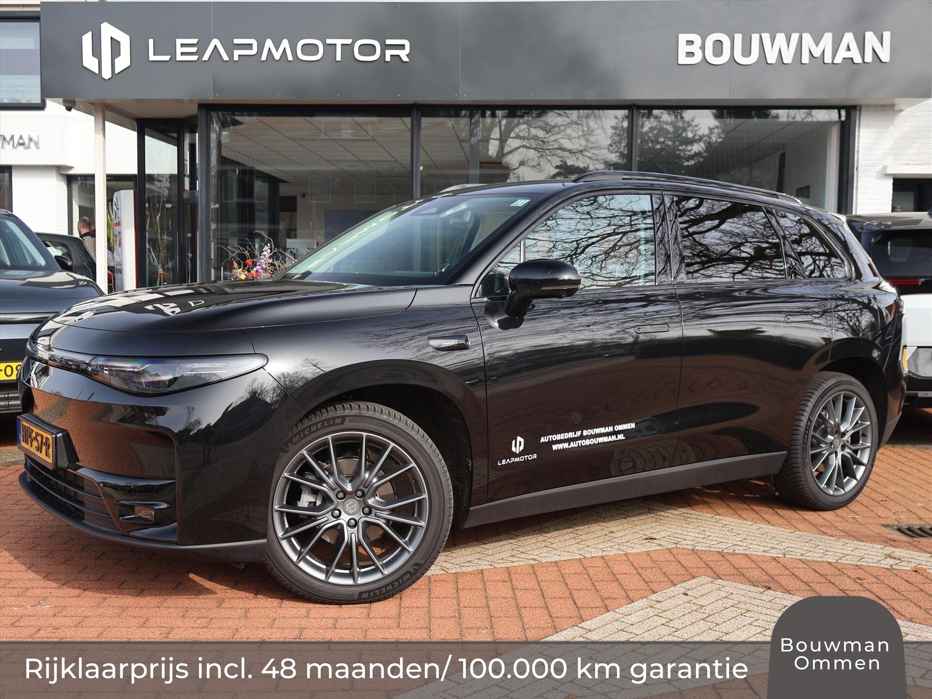 Leapmotor C10 REEV Plug-in hybride 28,4 kWh 218PK Automaat Design, Rijklaarprijs | Panoramadak | Camera 360 | Adaptieve Cruise Control