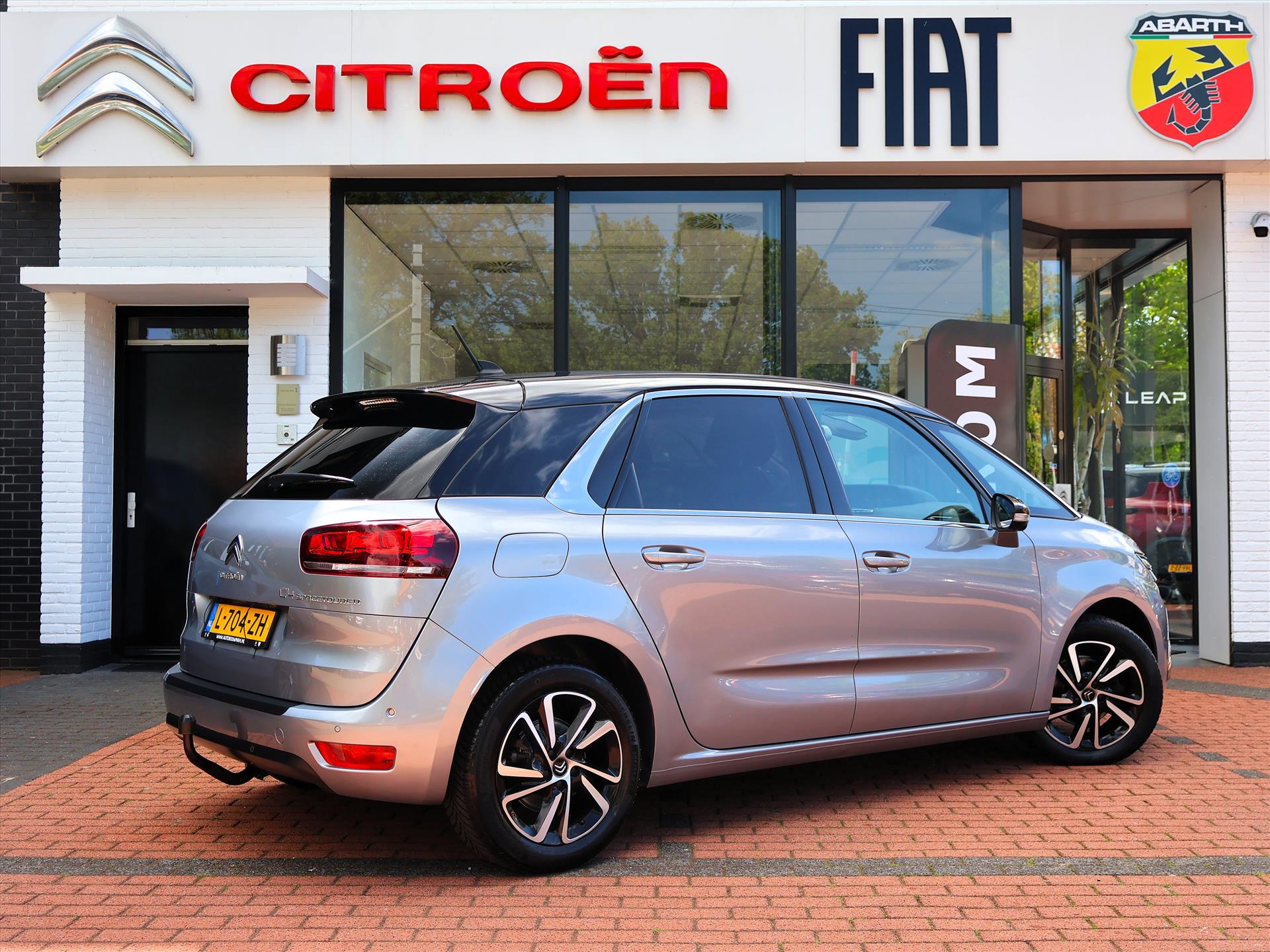 Citroën C4 Spacetourer PureTech 130PK S&S EAT8 Automaat Shine, Rijklaarprijs | Adaptieve Cruise | Trekhaak afn. | Navigatie | Two Tone - Afbeelding 4