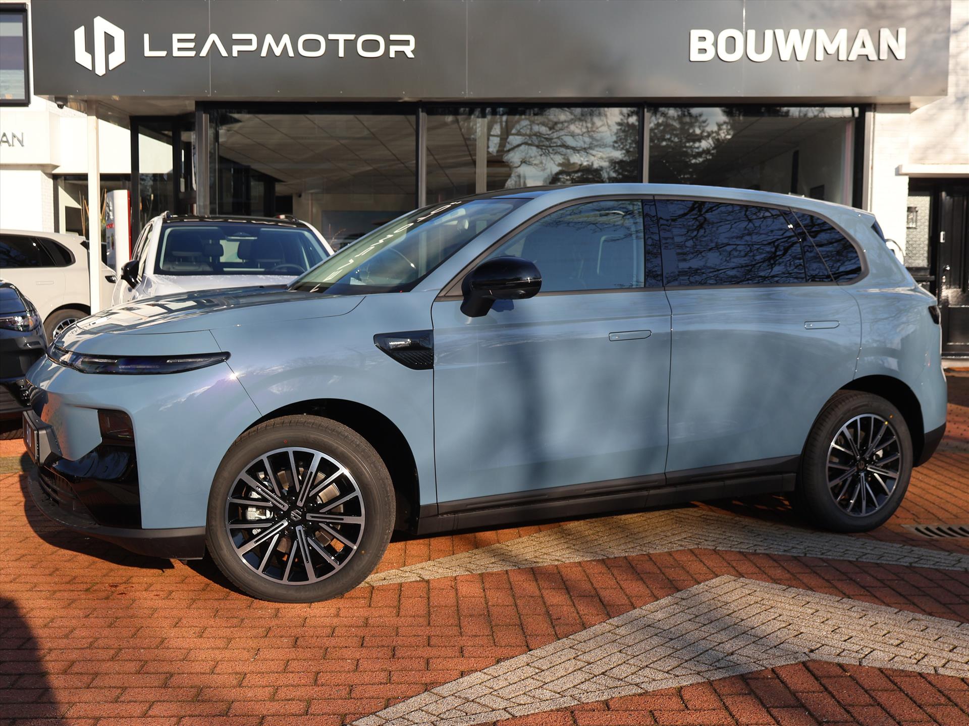 Leapmotor B10 EV 67,1 kWh 218PK Design ProMax, Rijklaarprijs | NIEUW | Panoramadak | Navigatie | Camera | Adaptieve Cruise Control