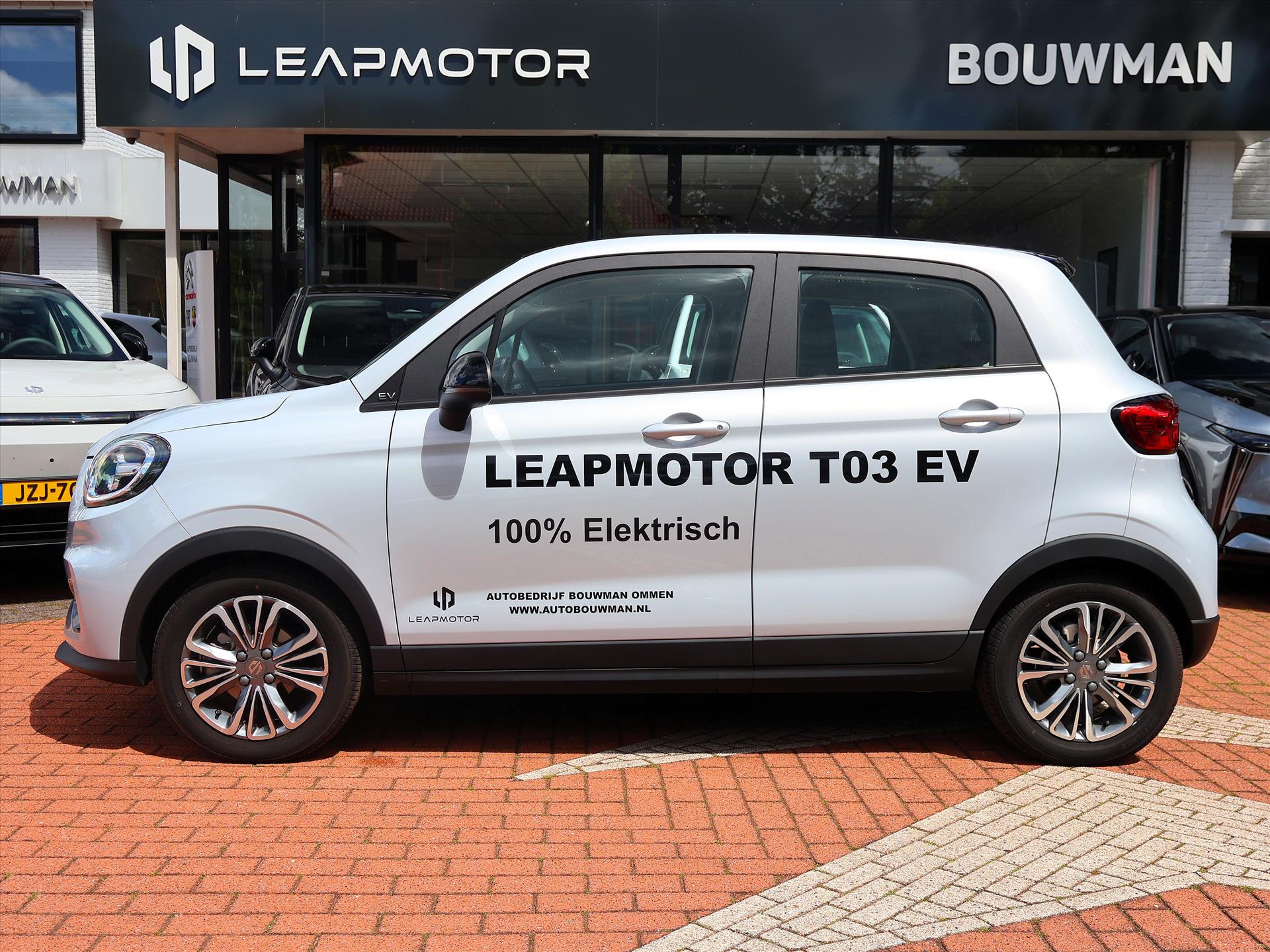 Leapmotor T03 EV 37,3 kWh 95PK Design, Rijklaarprijs | Camera | Navigatie | Panoramadak | Lichtmetalen wielen - Afbeelding 2