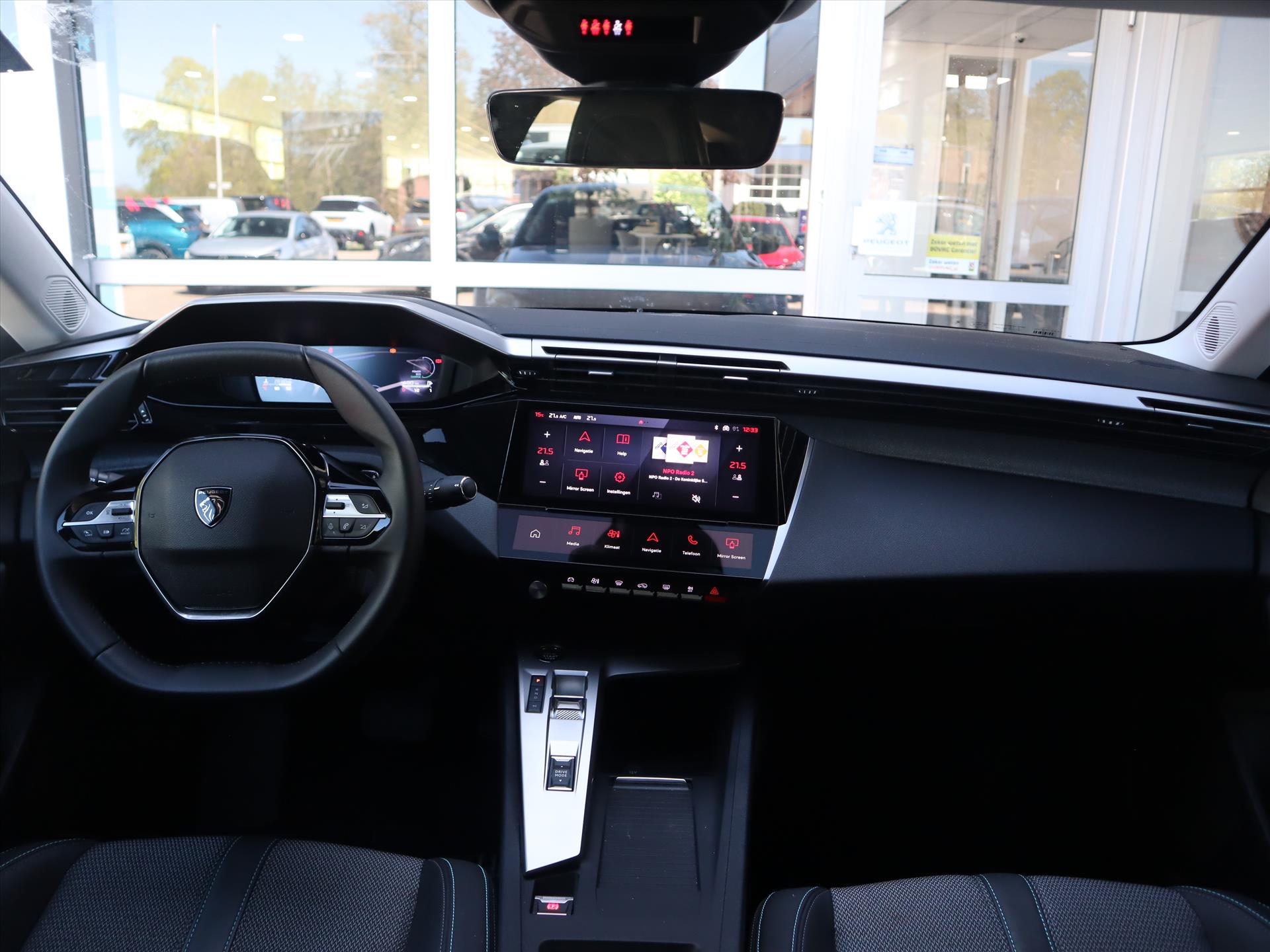 Peugeot 408 Allure Hybrid 145PK e-DCS6 Automaat, Rijklaarprijs, Adaptieve cruise control Navigatie Camera 19 - Afbeelding 5
