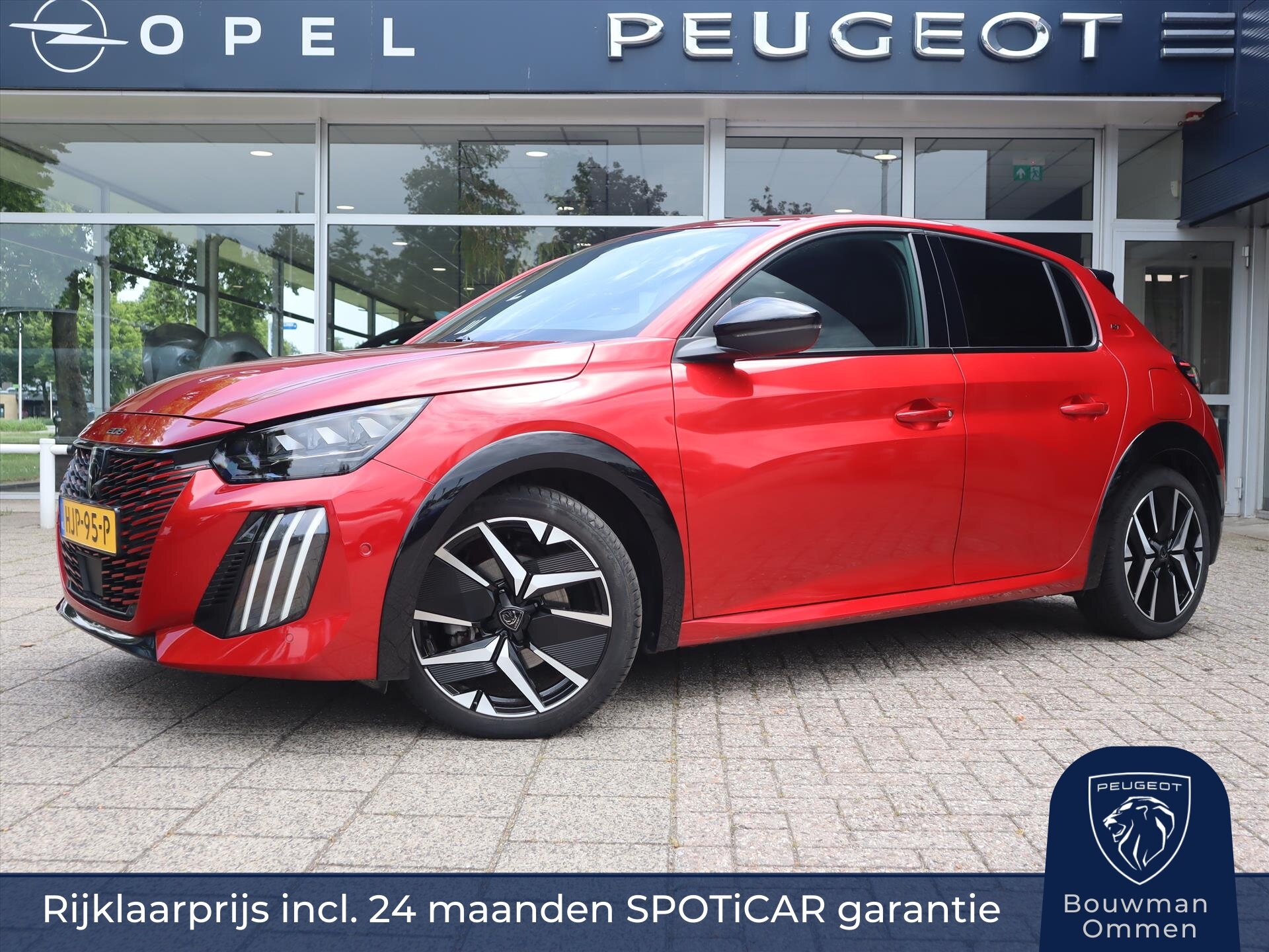 Peugeot 208 GT HYBRID 145pk e-DCS6 automaat, Rijklaarprijs, Camera voor en achter Adaptieve cruise control Keyless entry & start