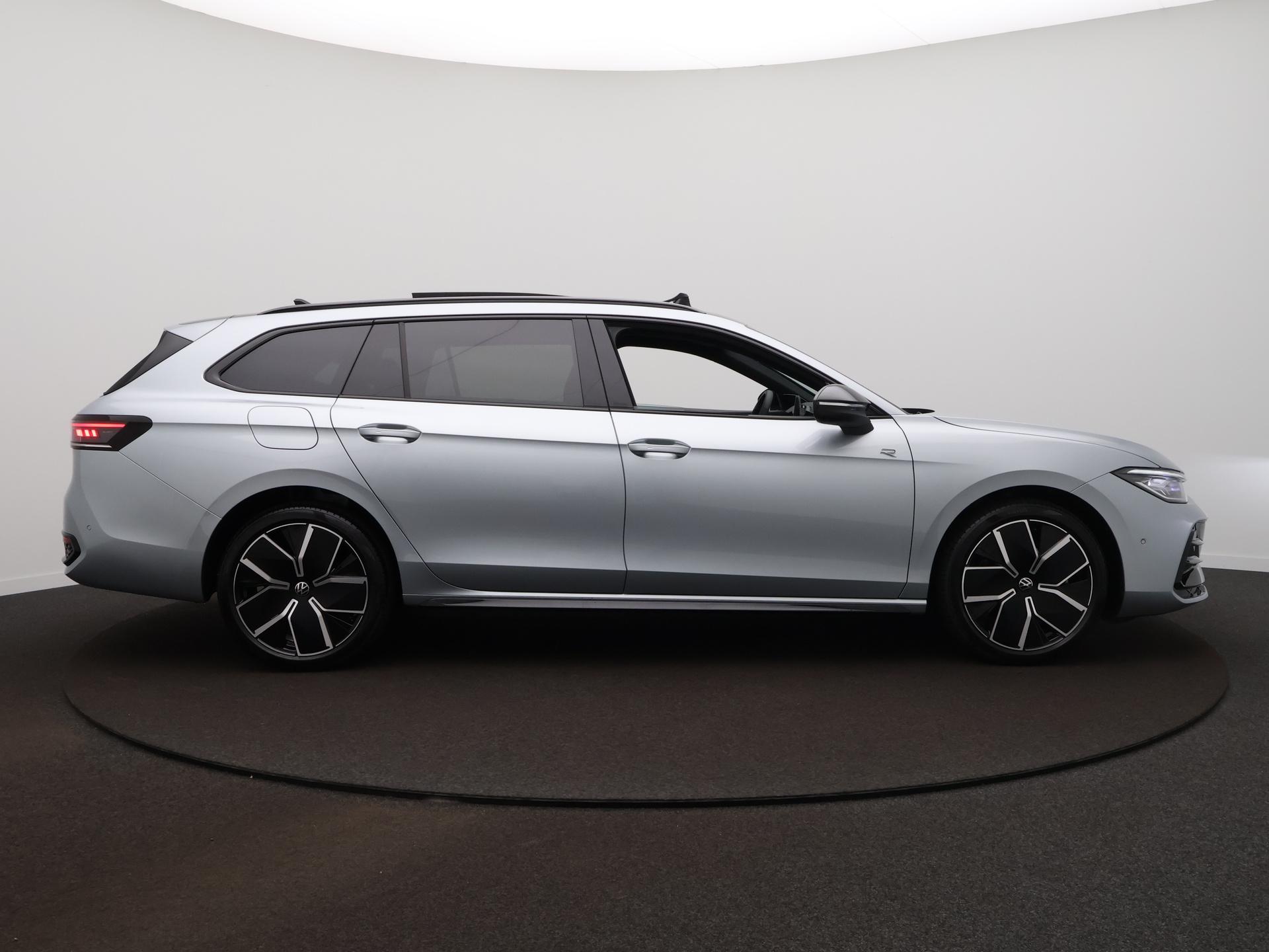 Volkswagen Passat Variant R-Line Edition 1.5 eHybrid 150 kW / 204 PK Variant - Afbeelding 4