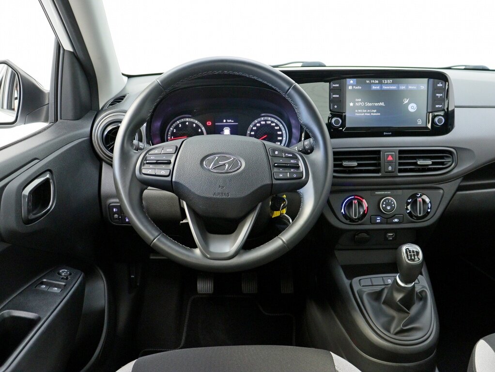 Hyundai i10 1.0 Comfort | Carplay | Dealer onderhouden - Afbeelding 3