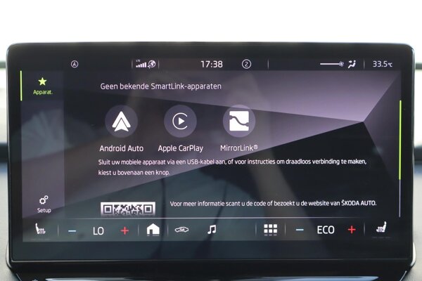Apple Carplay/Android Auto Apple Carplay/Android Auto