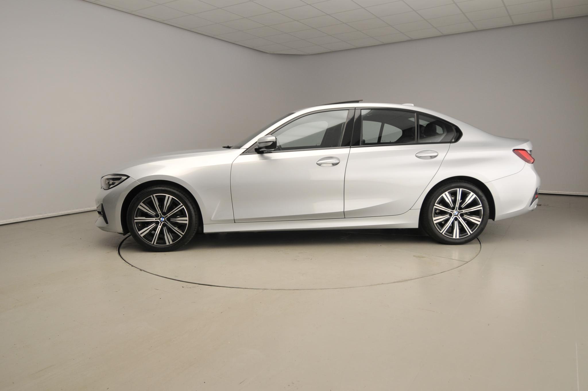 BMW 3-serie Sedan 320i - Afbeelding 2