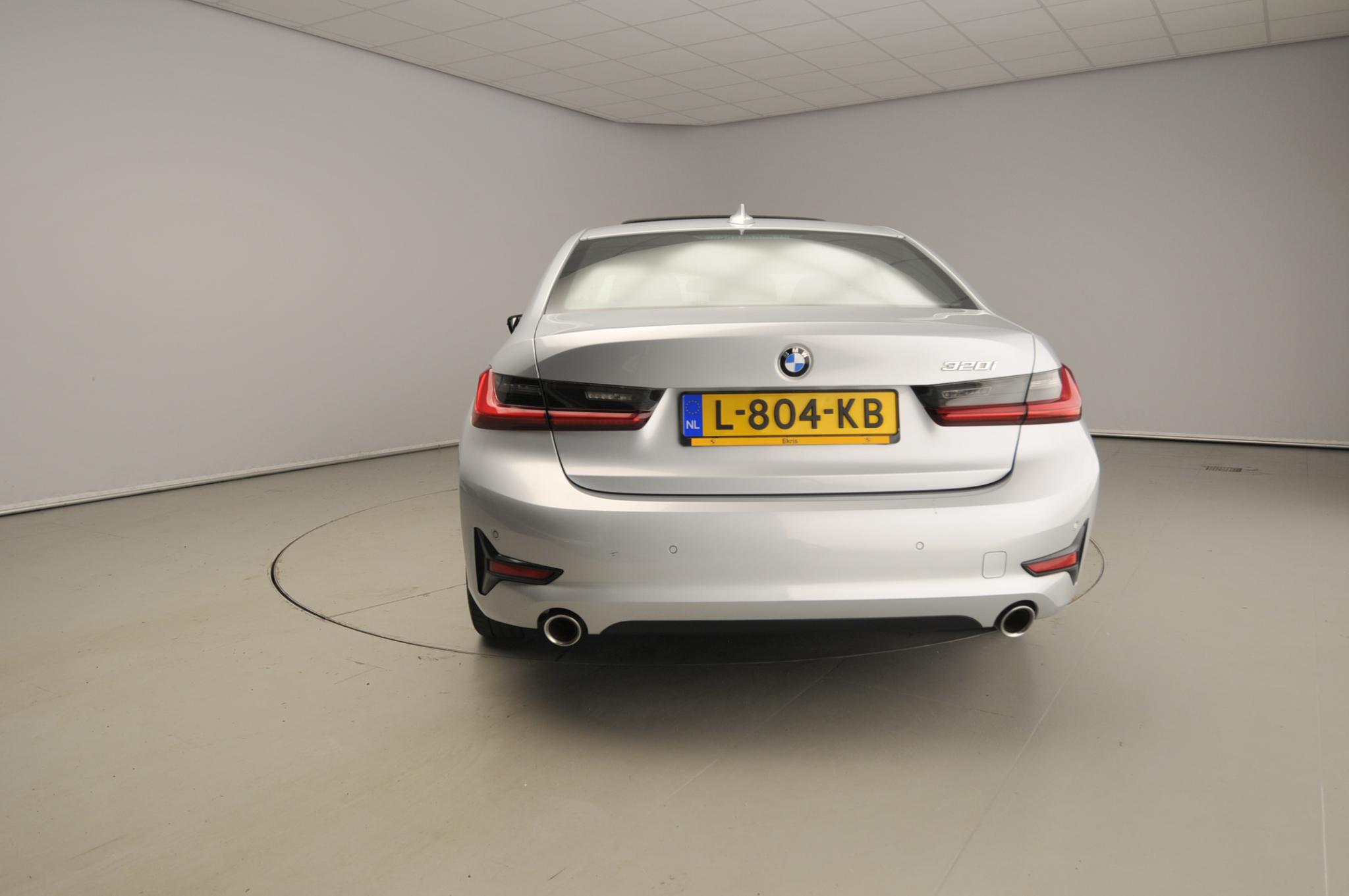 BMW 3-serie Sedan 320i - Afbeelding 3