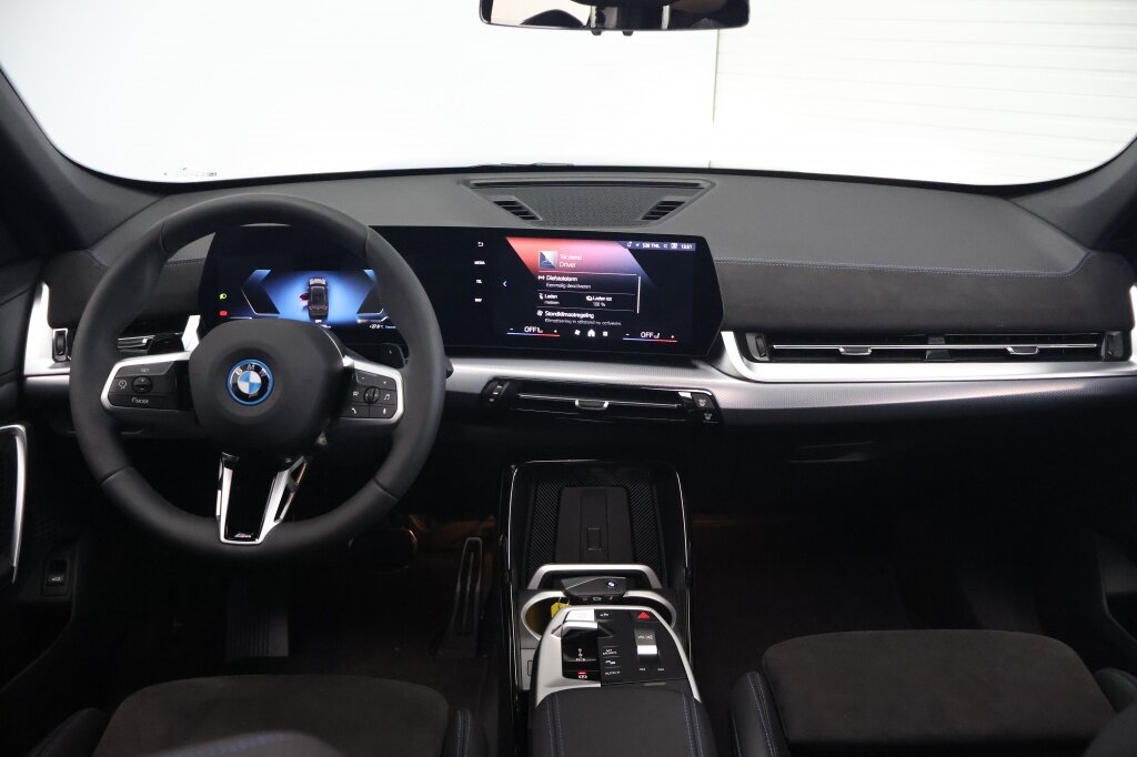 BMW X1 xDrive25e M-Sport 245pk | Panoramadak | Trekhaak | Digital Key - Afbeelding 2