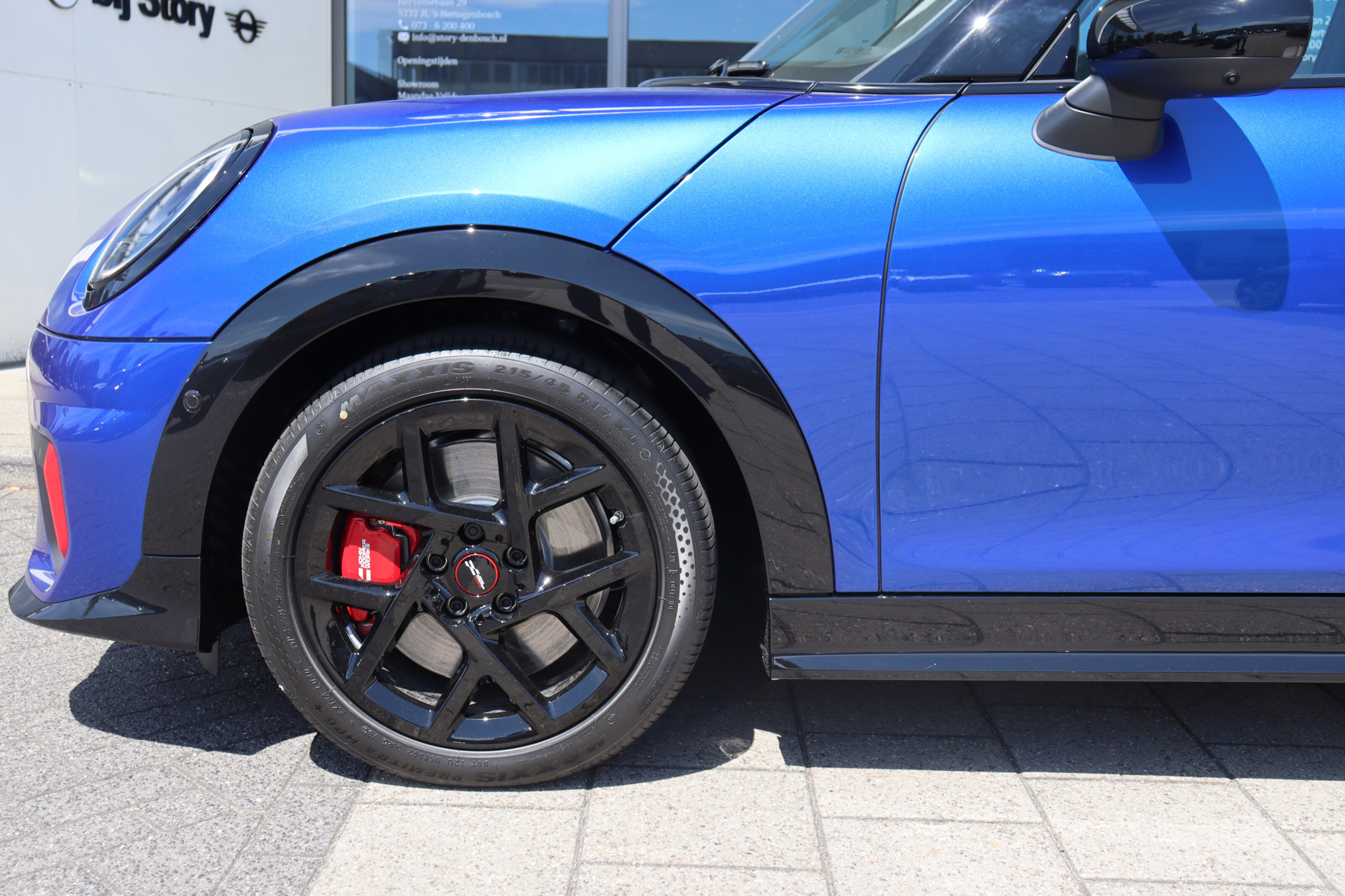 MINI 3-Deurs 6