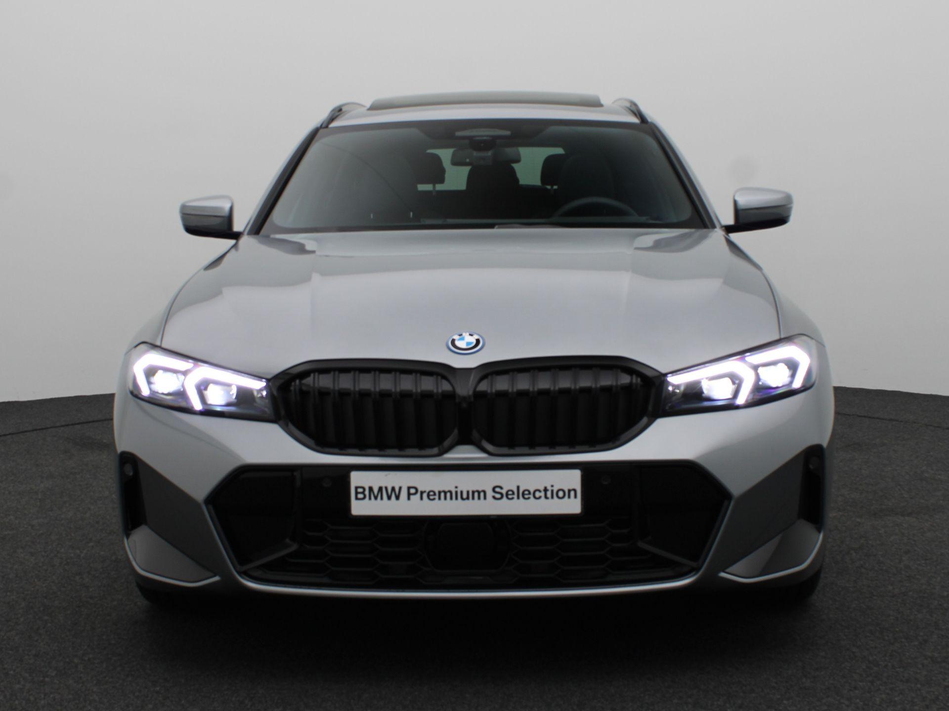 BMW 3 Serie Touring 330e - Afbeelding 3