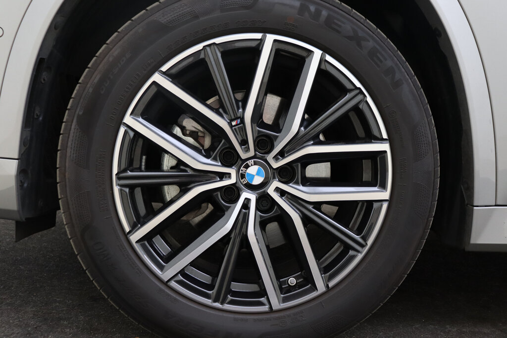 BMW iX1 52