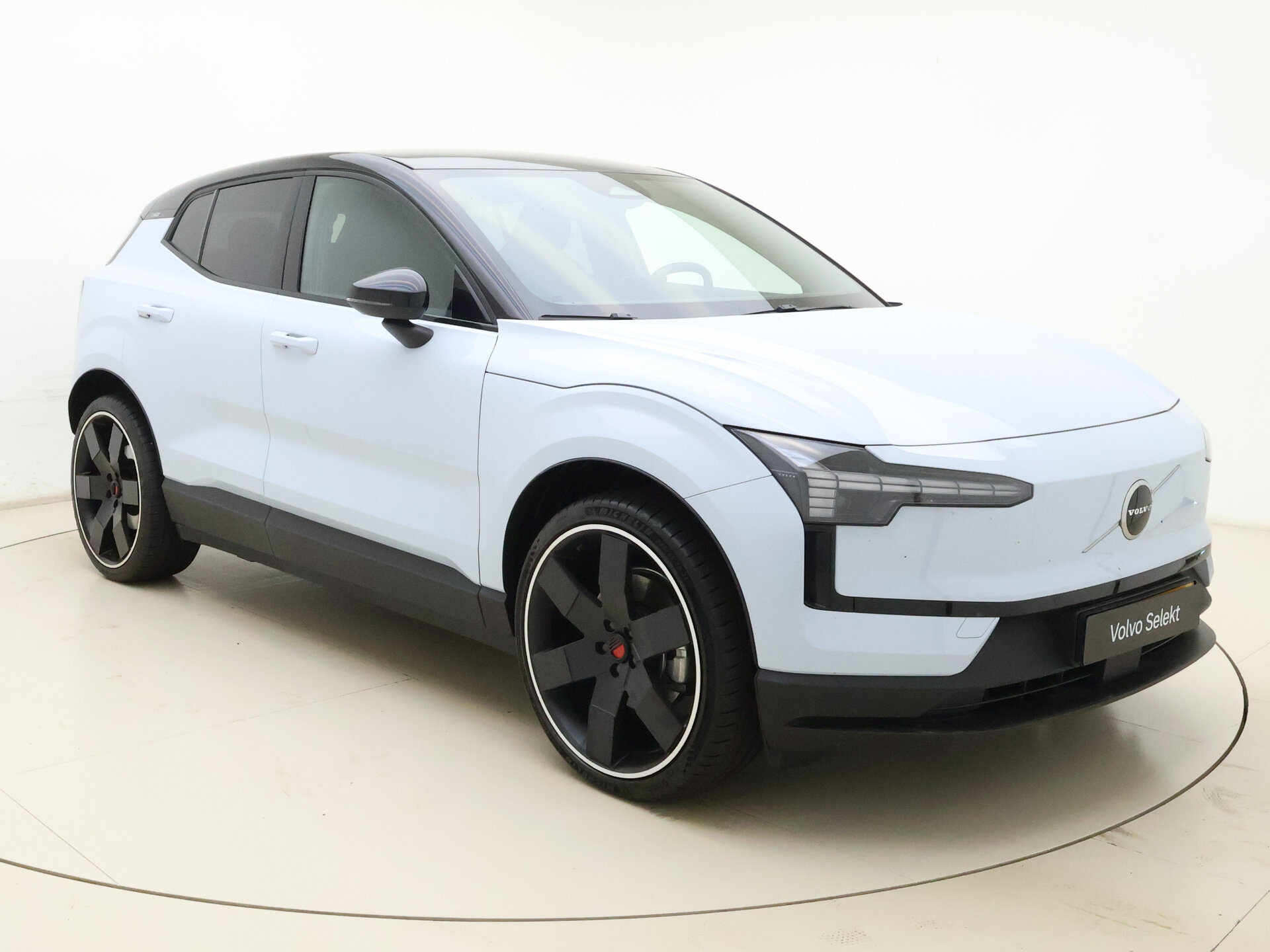 Volvo EX30 Single Motor Extended Range Plus 69 kWh