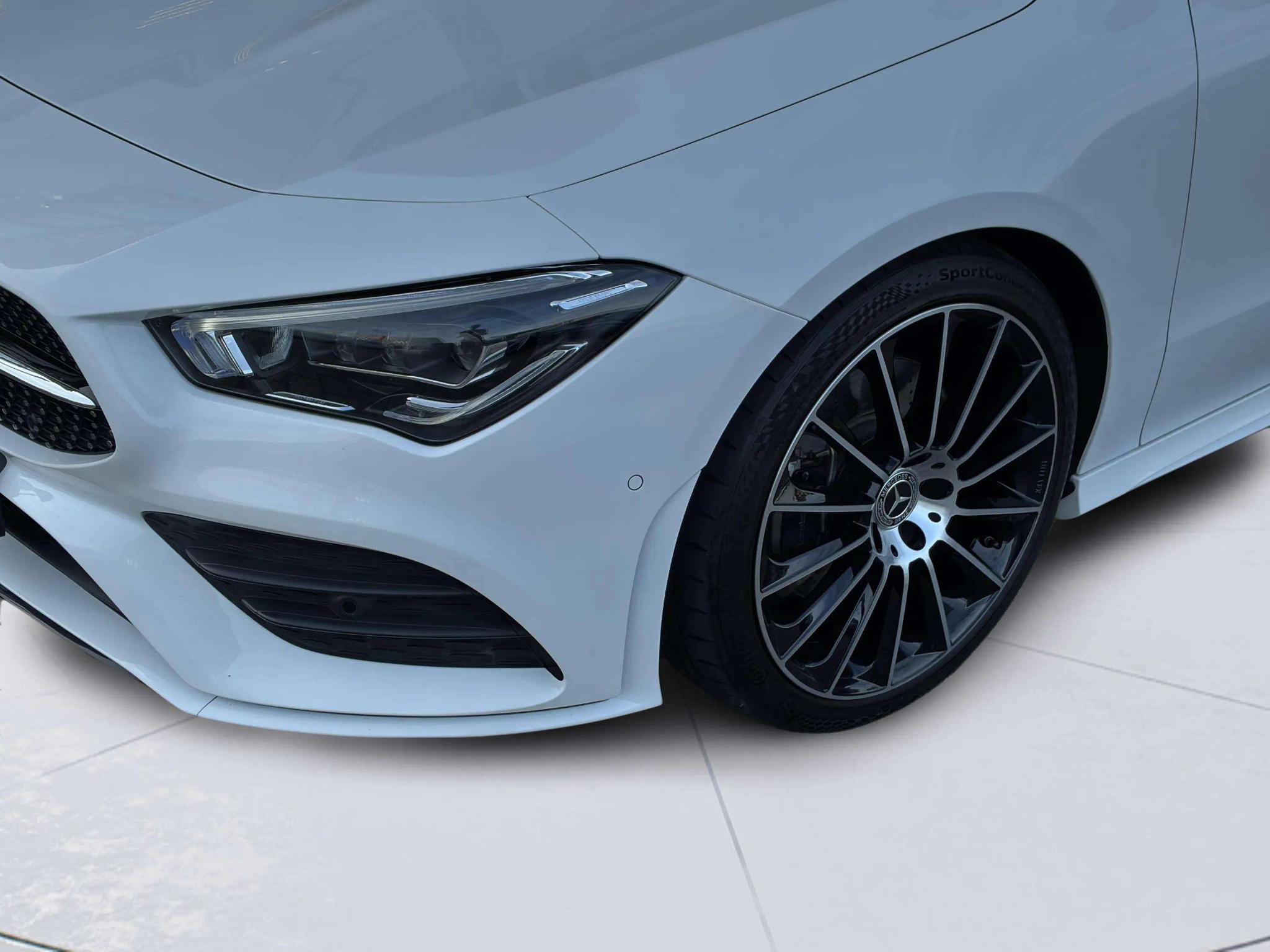 Mercedes-Benz CLA Coupé 200 Business Solution AMG - Afbeelding 4