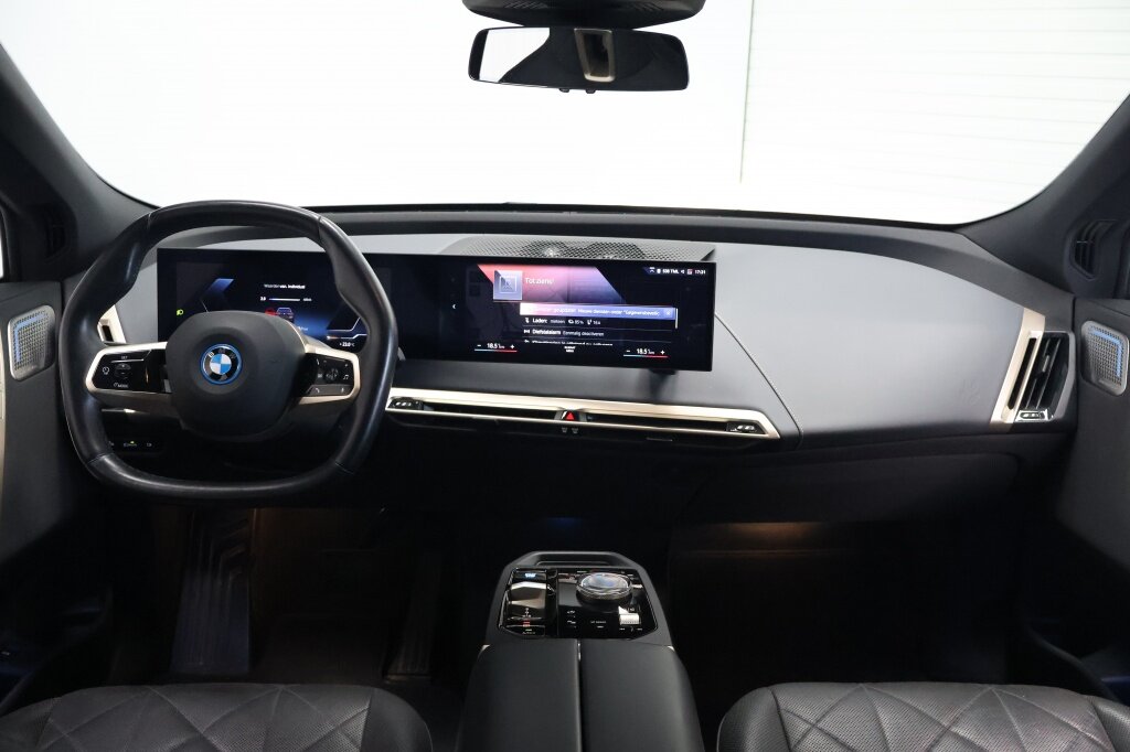 BMW iX xDrive40 High Executive 77kwh | B&W | Panoramadak | Laser LED - Afbeelding 2